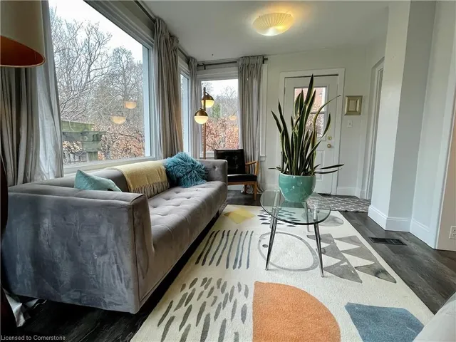 Additional image 39 of 65 Hyde Park Ave