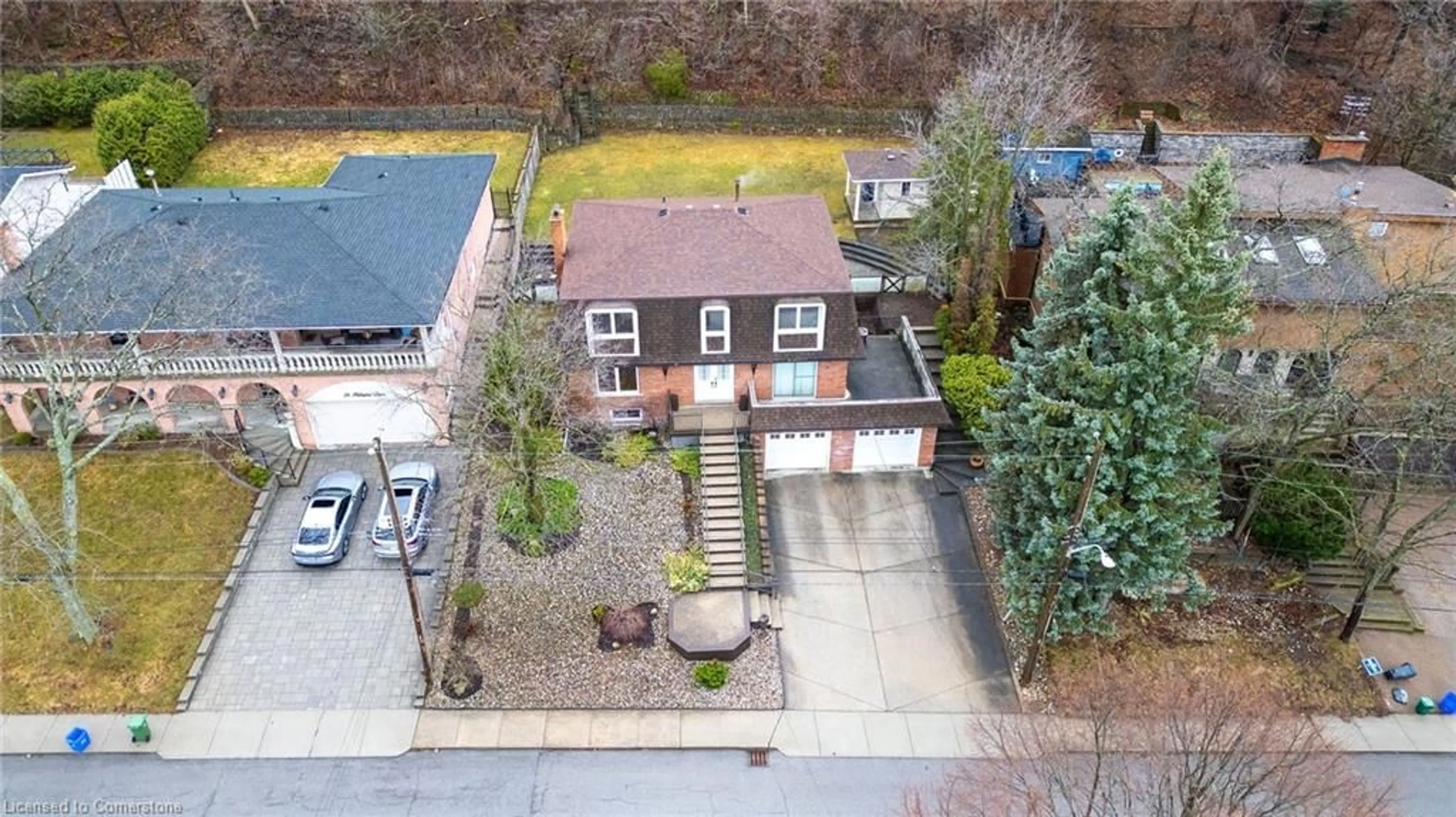 A pic from outside/outdoor area/front of a property/back of a property/a pic from drone, street for 20 Hildegard Dr, Hamilton Ontario L8K 5R9