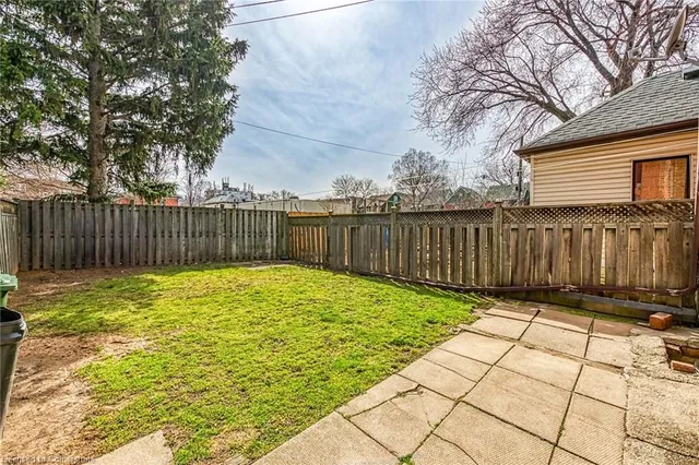Additional property image - 694 Wilson St
