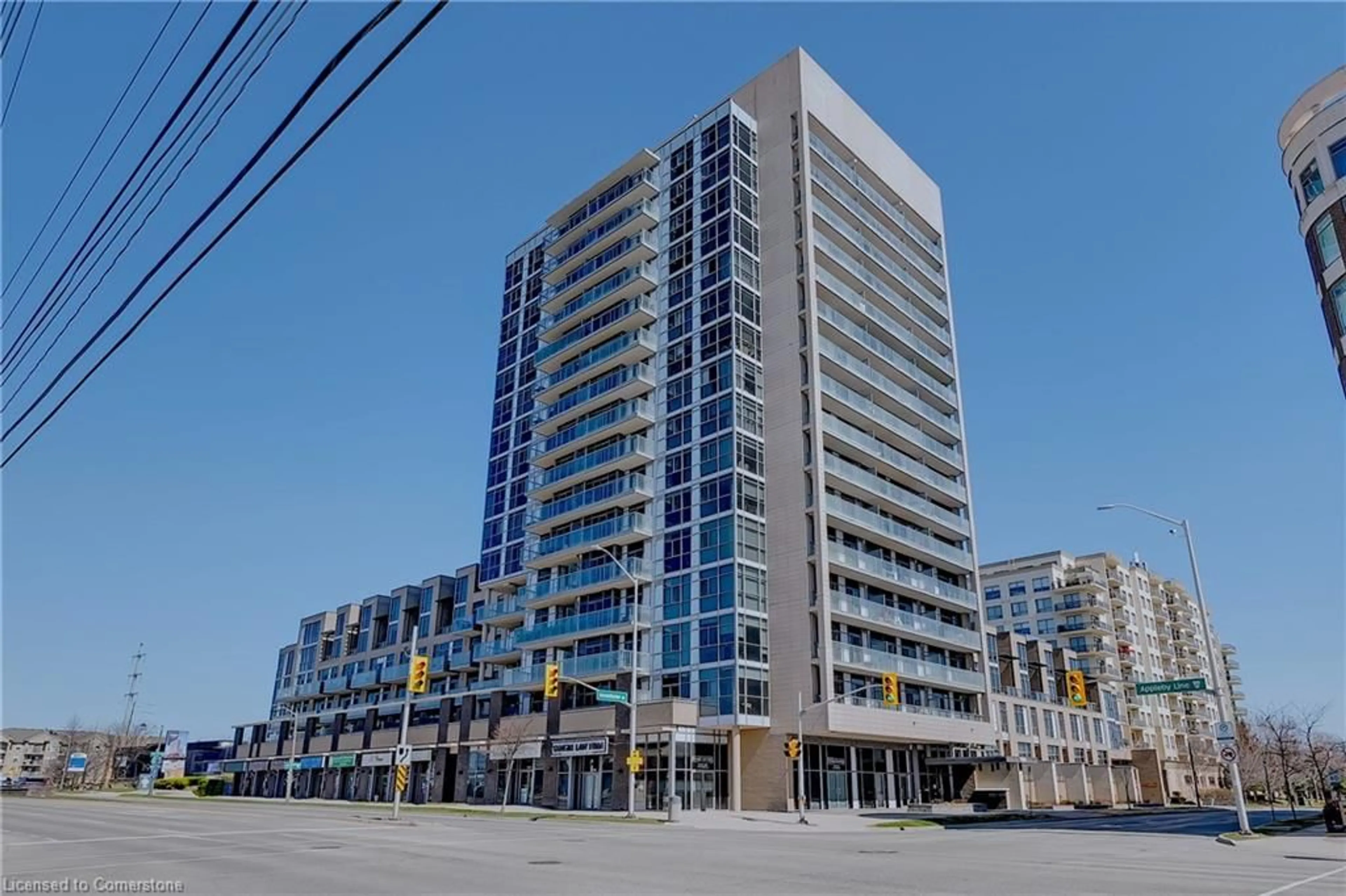 Indoor foyer for 1940 Ironstone Dr #407, Burlington Ontario L7L 0E4