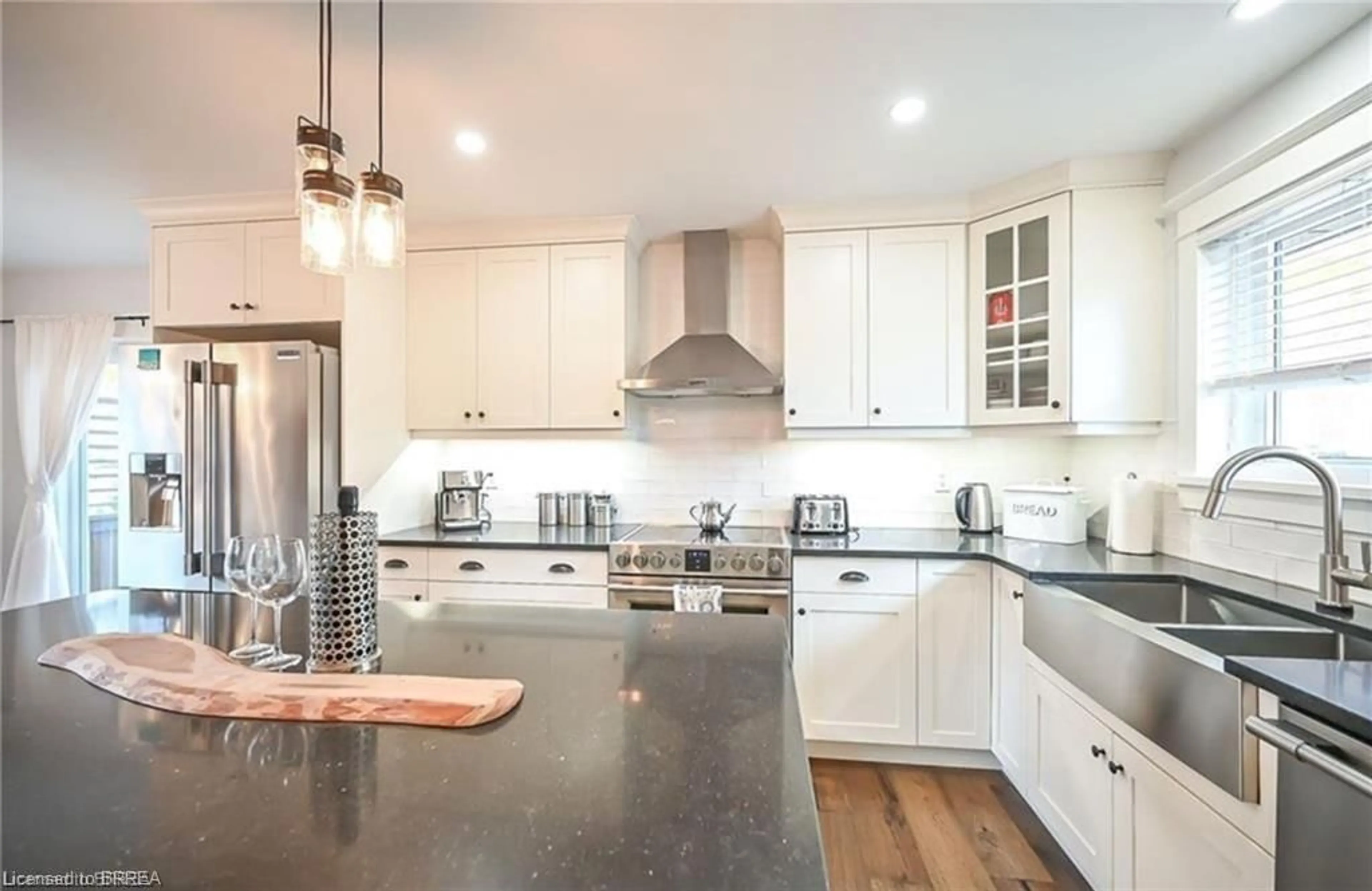 Open concept kitchen, unknown for 9 Kiwanis Ave, Port Dover Ontario N0A 1N2