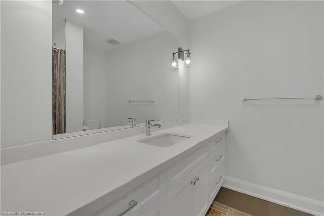 Additional property image - 114 Springvalley Cres