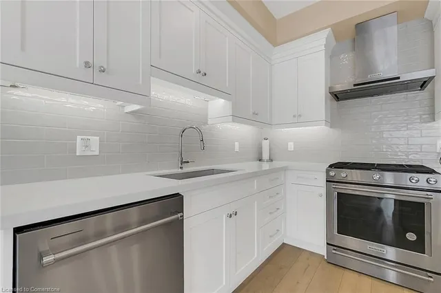 Additional property image - 114 Springvalley Cres
