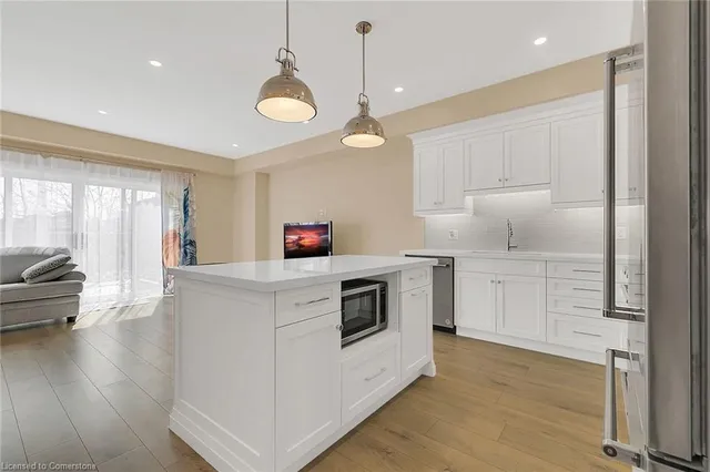 Additional property image - 114 Springvalley Cres