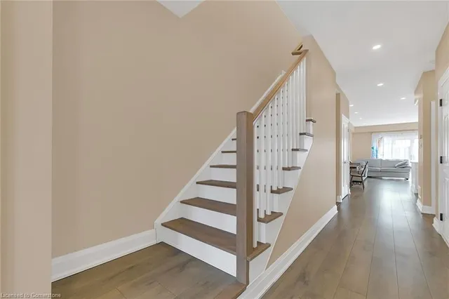 Additional property image - 114 Springvalley Cres