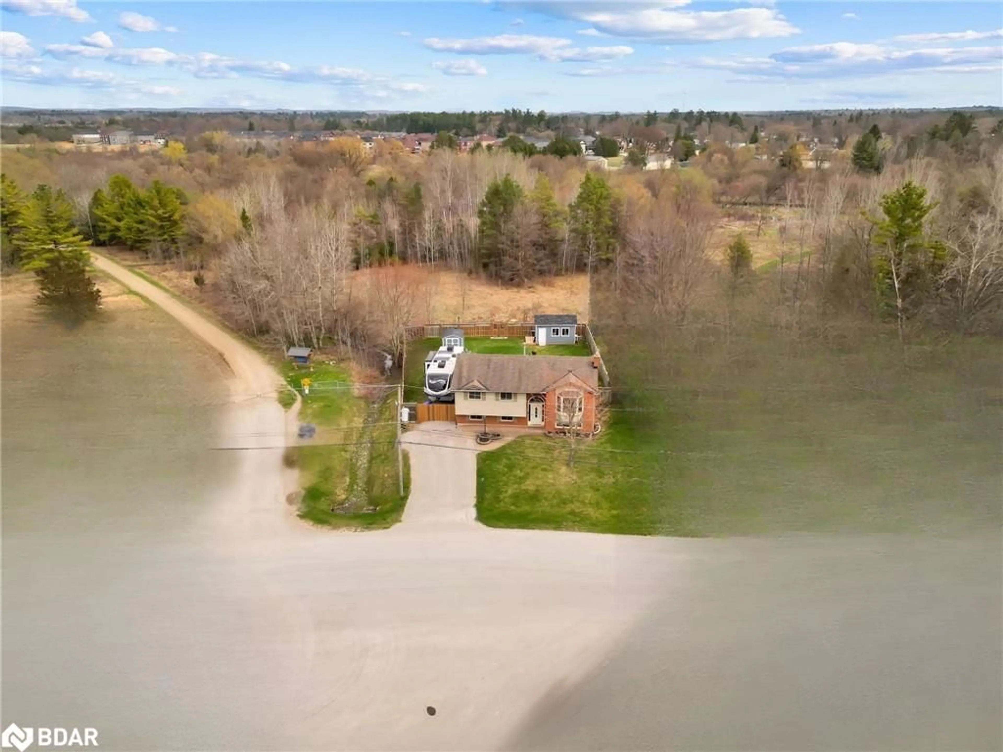 A pic from outside/outdoor area/front of a property/back of a property/a pic from drone, water/lake/river/ocean view for 52 Roth St, Angus Ontario L3W 0G7