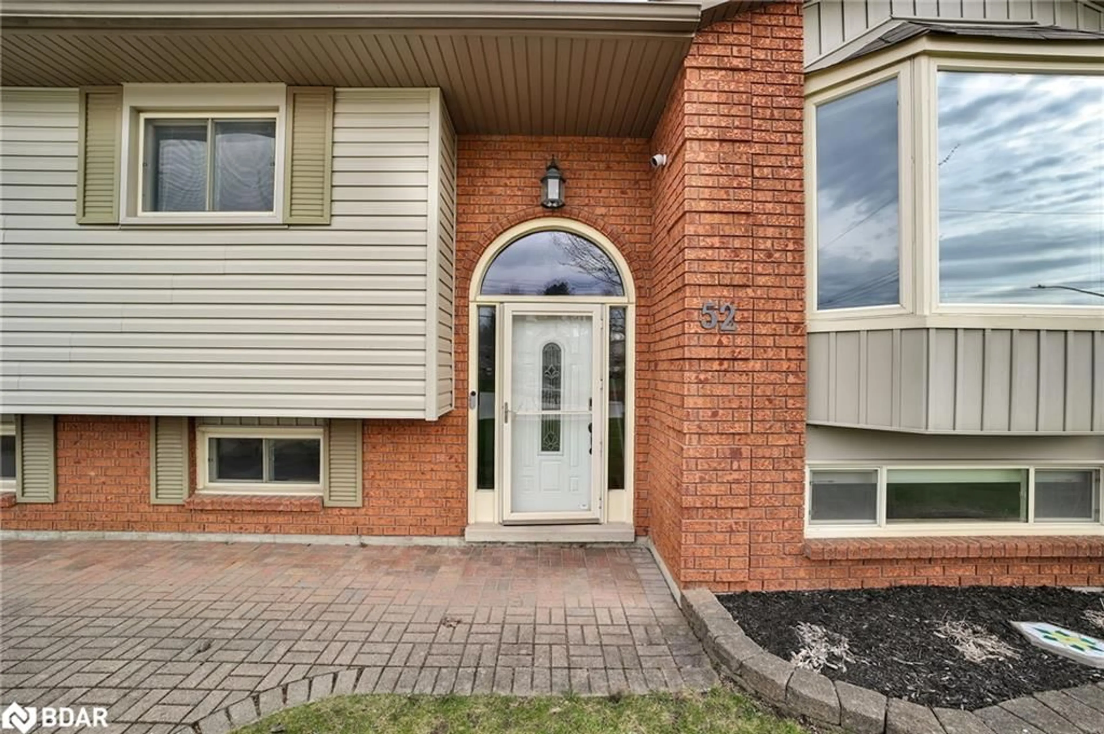 Unknown for 52 Roth St, Angus Ontario L3W 0G7