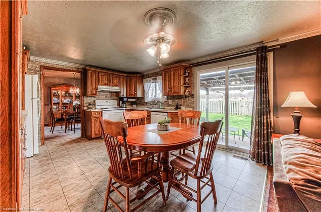 Additional property image - 76 Newbury Dr