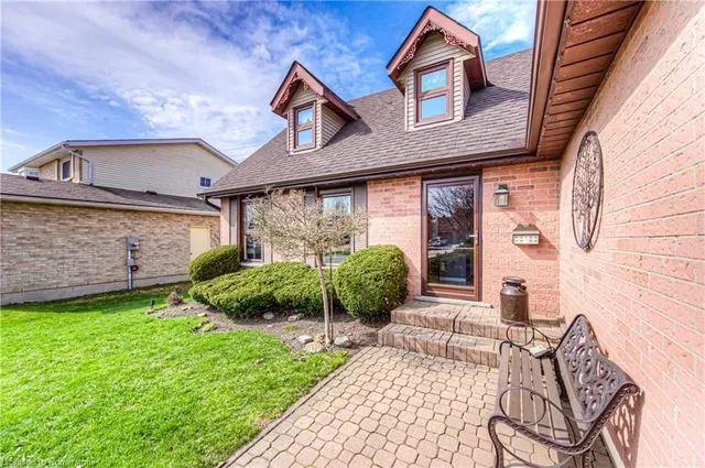 Additional property image - 76 Newbury Dr