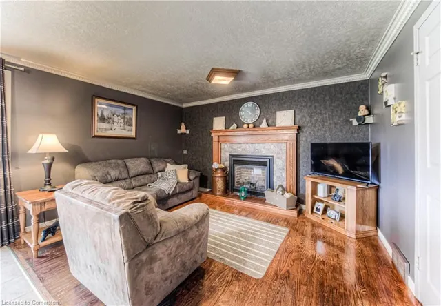 Additional property image - 76 Newbury Dr