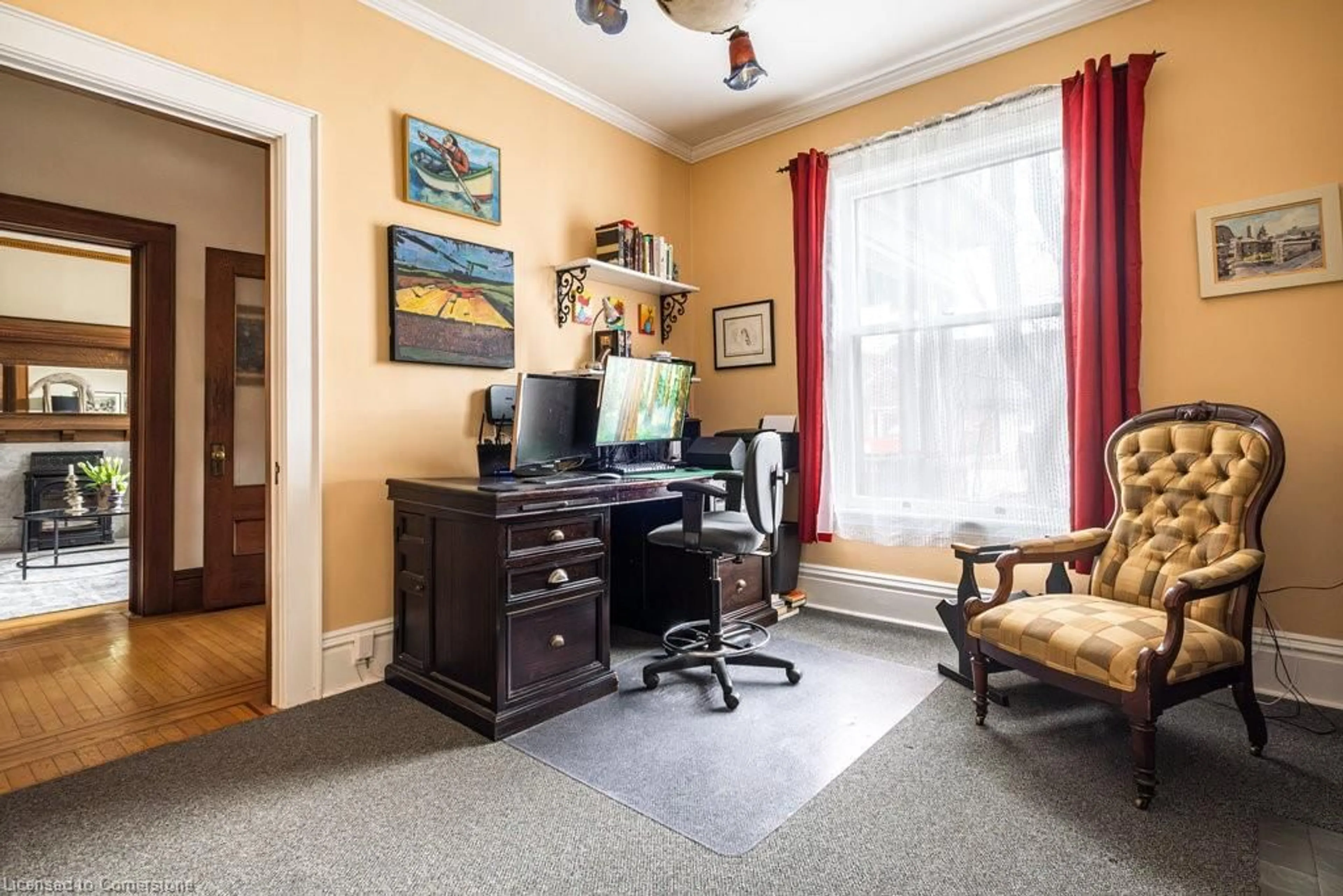A pic of a room for 80 Stanley Ave, Hamilton Ontario L8P 2L3