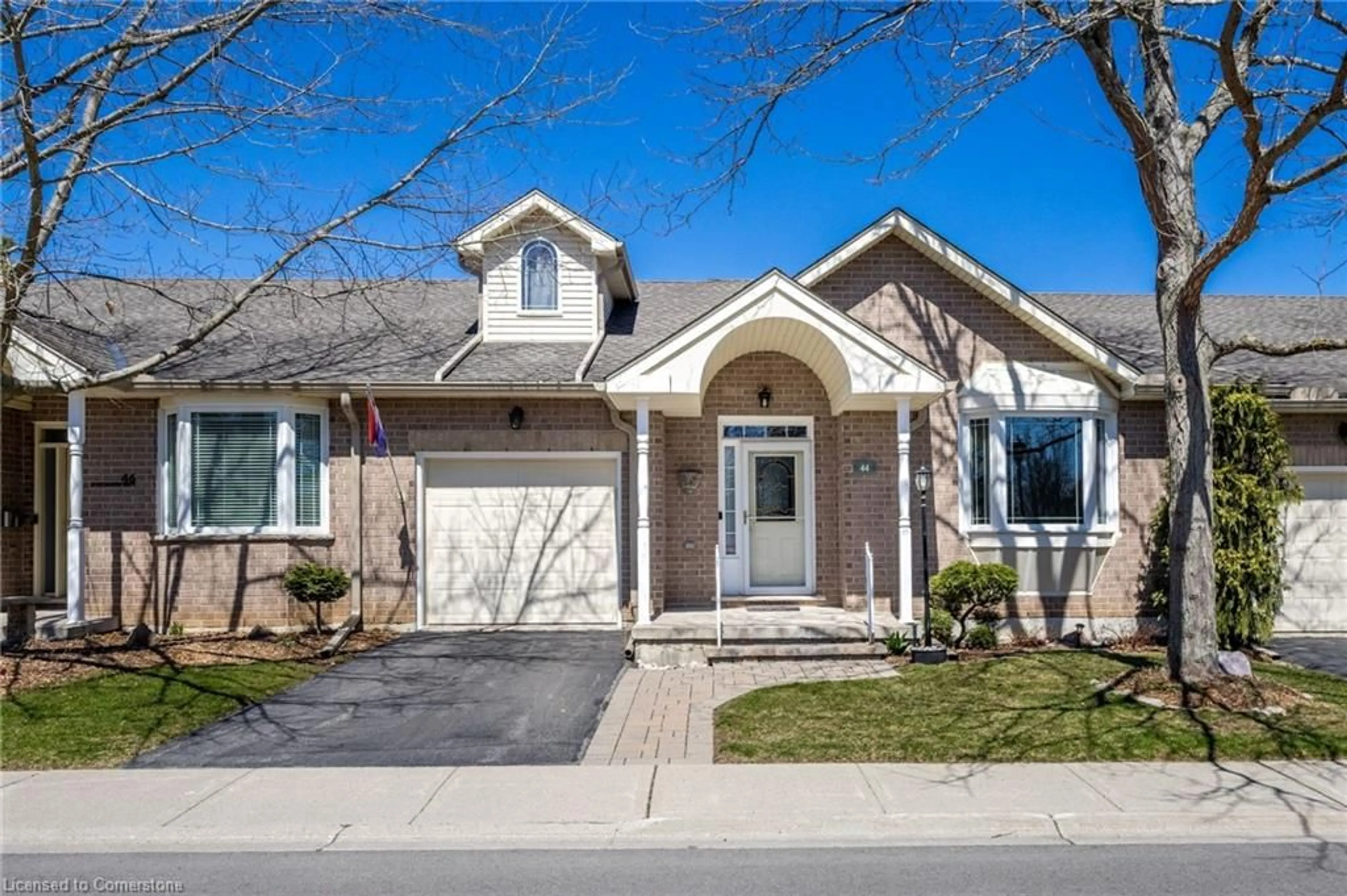 Home with brick exterior material, street for 44 Bluelagoon Dr, Glanbrook Ontario L0R 1W0