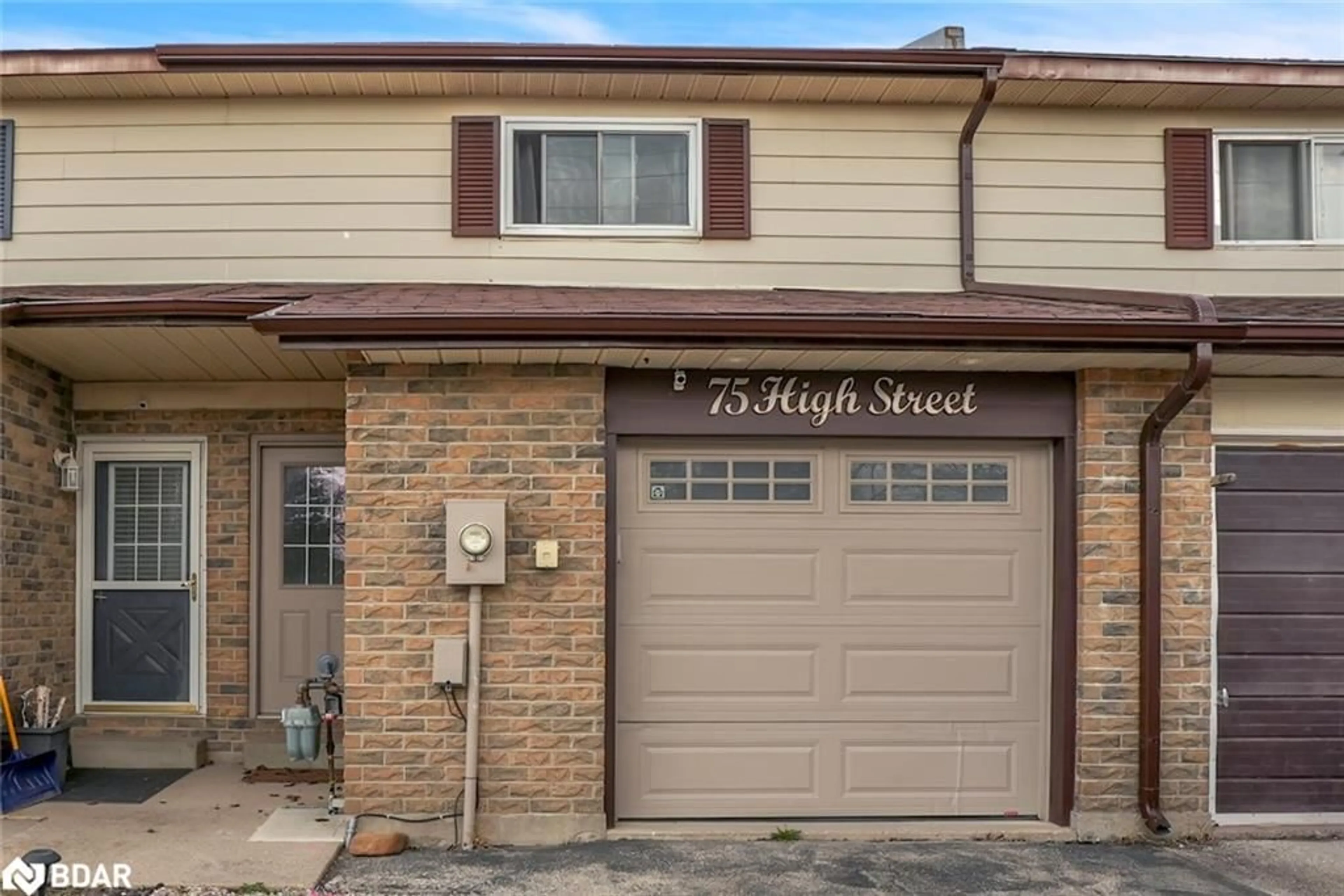 Unknown for 75 High St, Collingwood Ontario L9Y 4V4