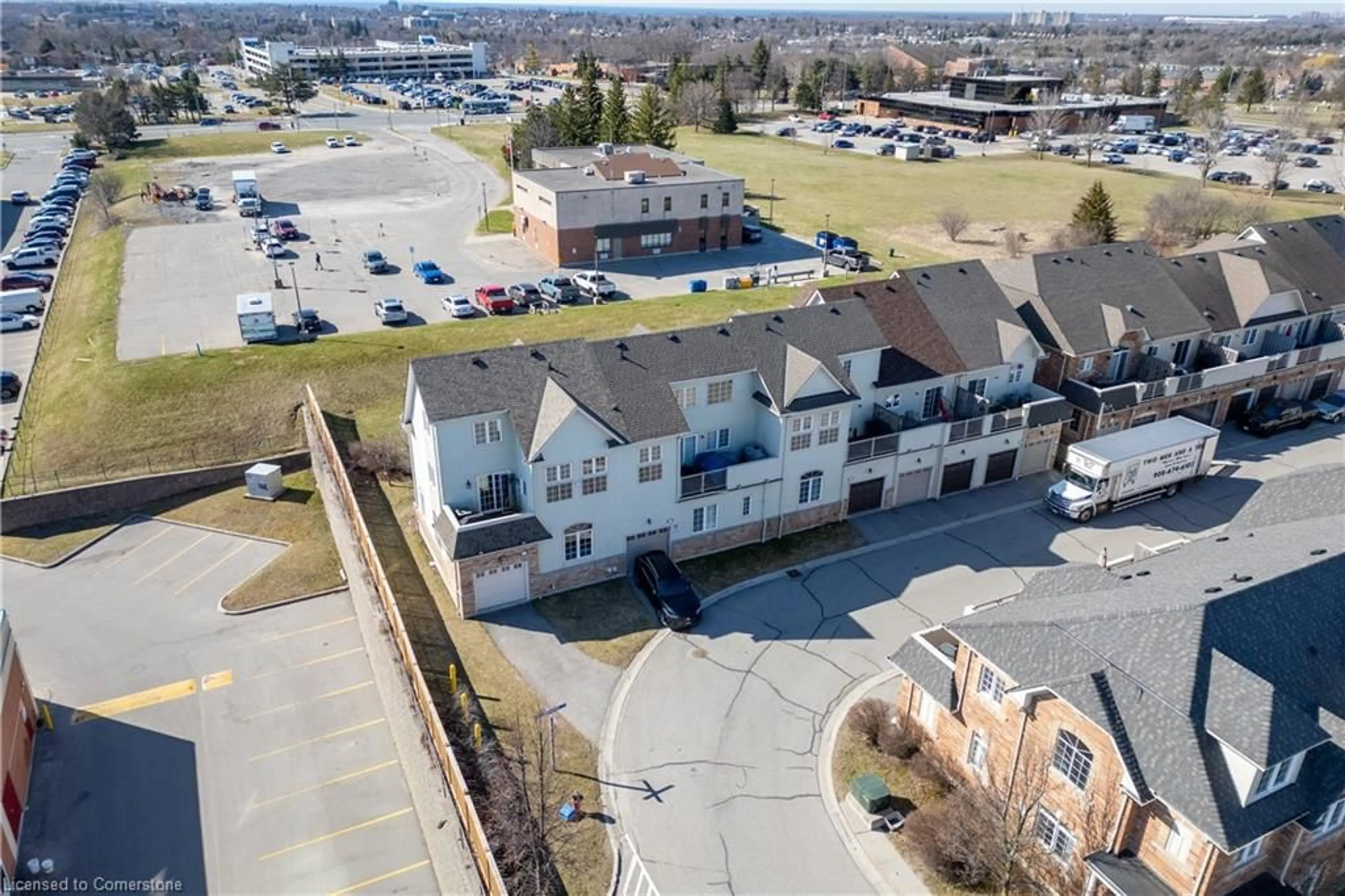 A pic from outside/outdoor area/front of a property/back of a property/a pic from drone, unknown for 68 Wicker Park Way, Whitby Ontario L1R 0C7