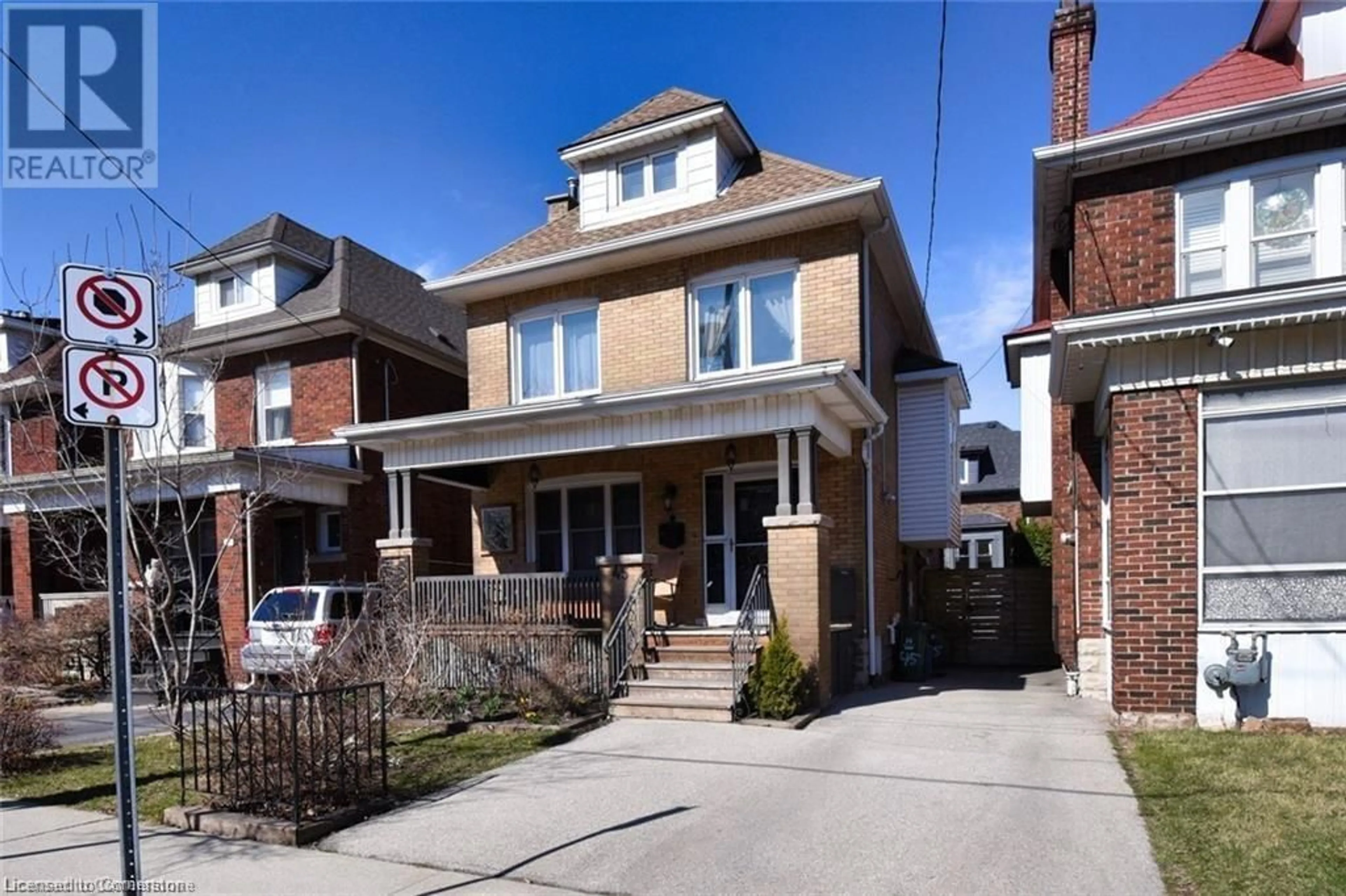 Home with brick exterior material, street for 45 Maplewood Ave, Hamilton Ontario L8M 1W6