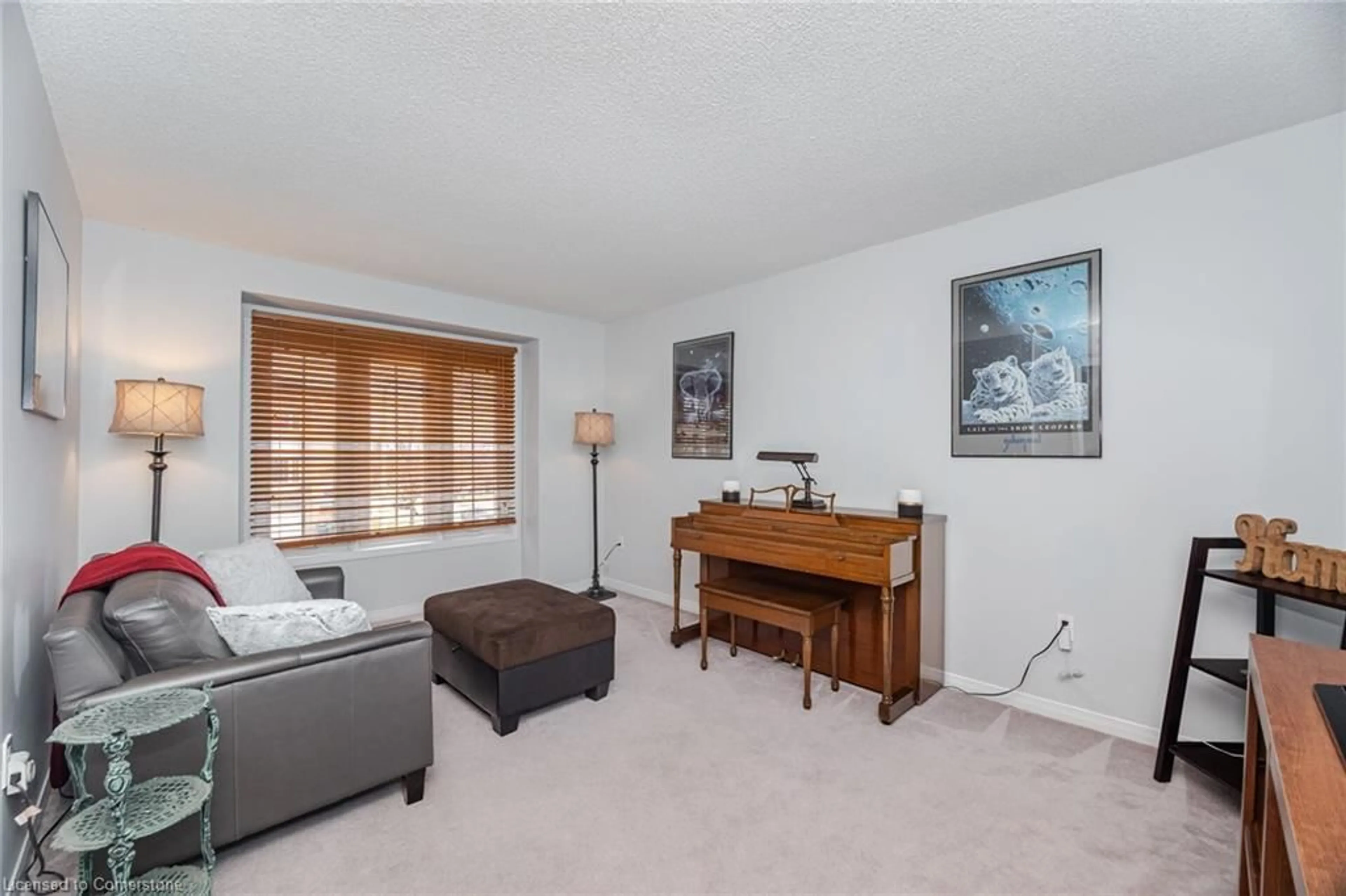 Living room with furniture, unknown for 3 Dino Crt, Brampton Ontario L6Y 4X6