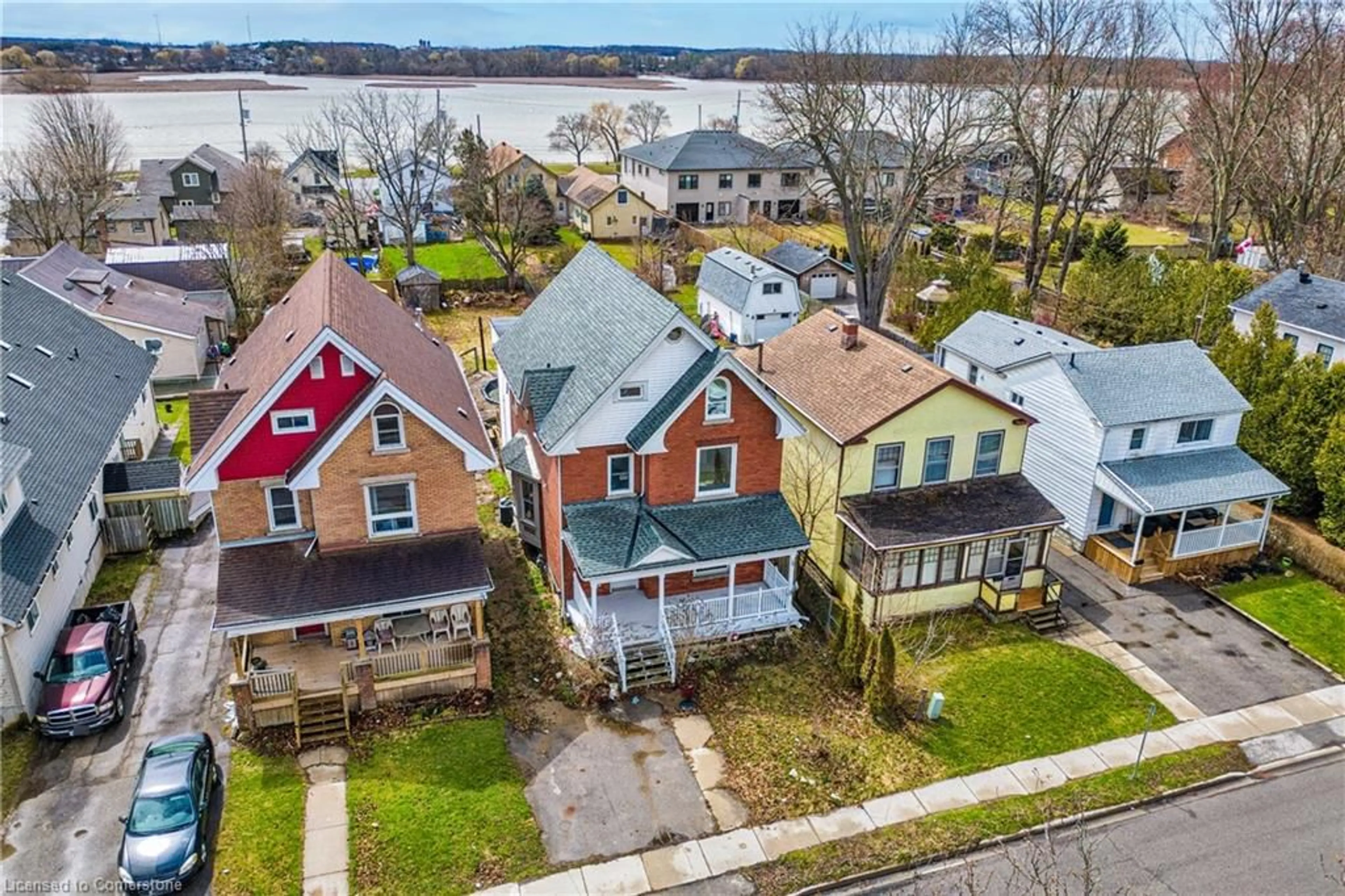 A pic from outside/outdoor area/front of a property/back of a property/a pic from drone, water/lake/river/ocean view for 210 Lock St, Dunneville Ontario N1A 1V2