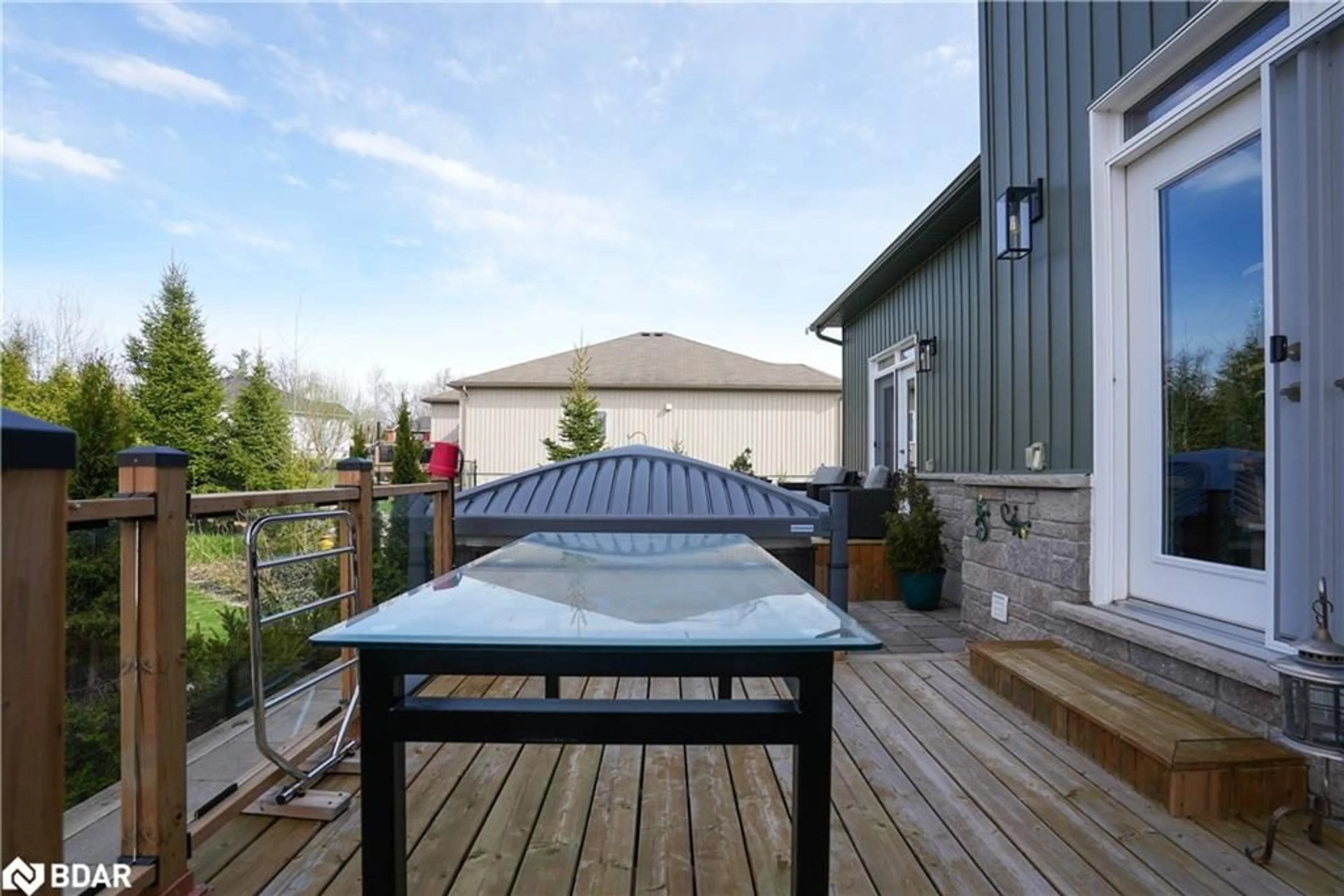 Patio, water/lake/river/ocean view for 5 Charlie Rawson Boulevard Blvd, Victoria Harbour Ontario L0K 2A0