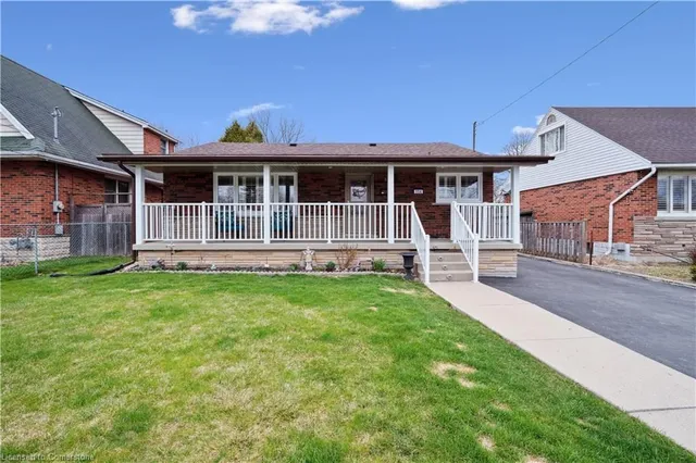 Primary image of 154 Howard Ave