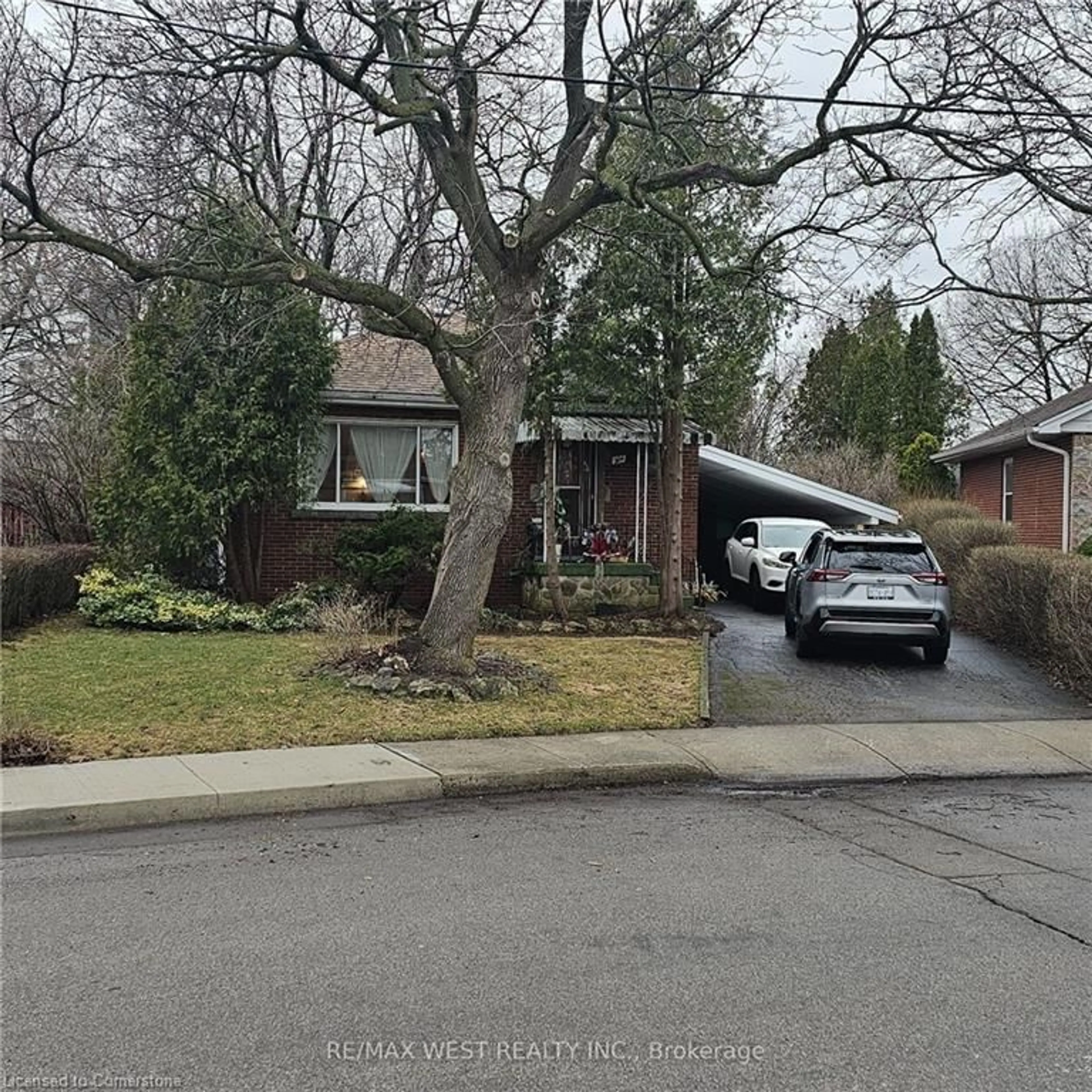 Home with brick exterior material, street for 204 David Ave, Hamilton Ontario L9A 3V5