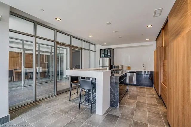 Additional property image - 5260 Dundas St Unit C207