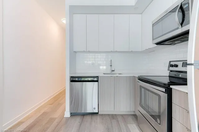 Additional property image - 5260 Dundas St Unit C207