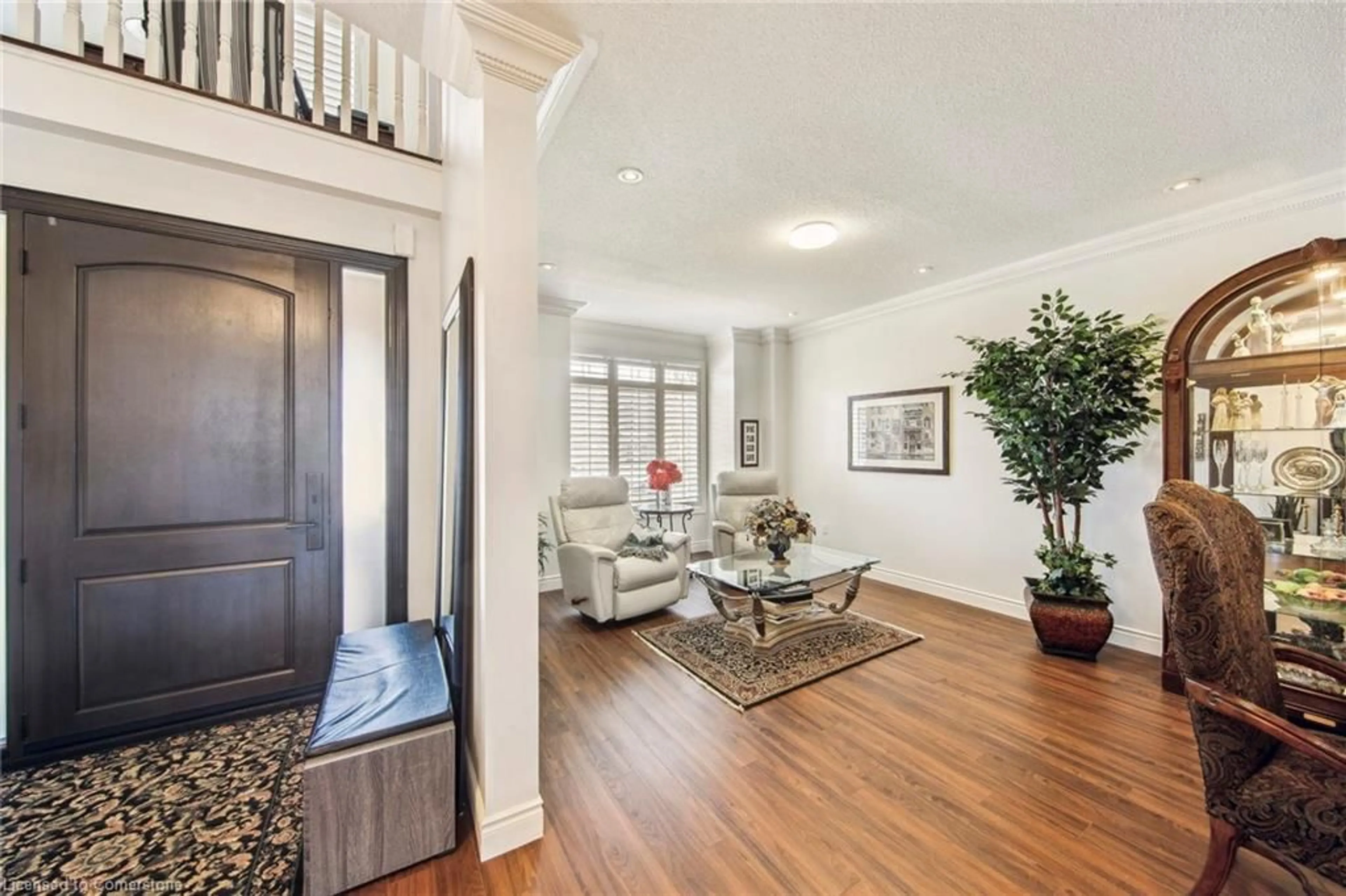 Indoor entryway for 4228 Amaletta Cres, Burlington Ontario L7M 5C5