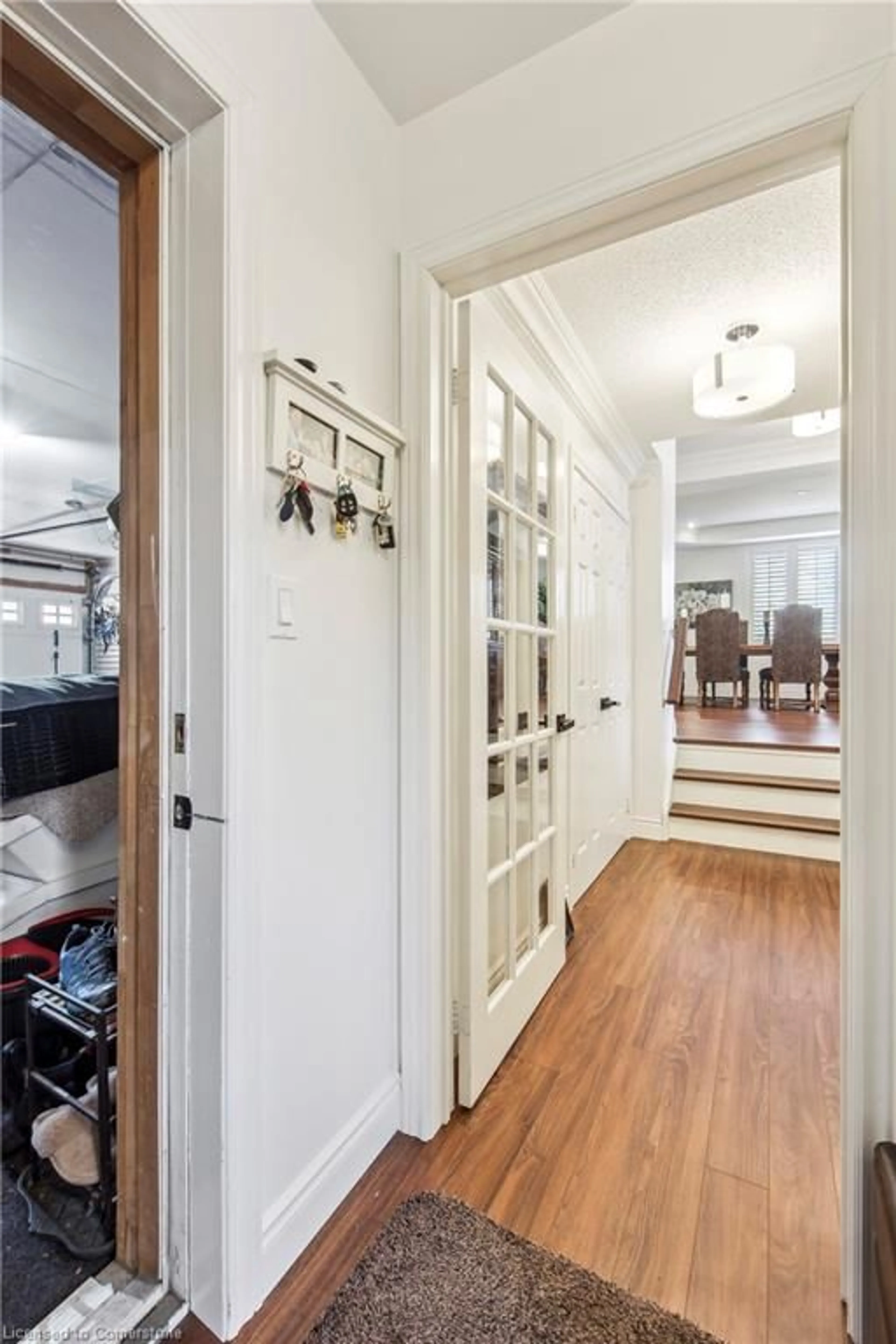 Indoor entryway for 4228 Amaletta Cres, Burlington Ontario L7M 5C5