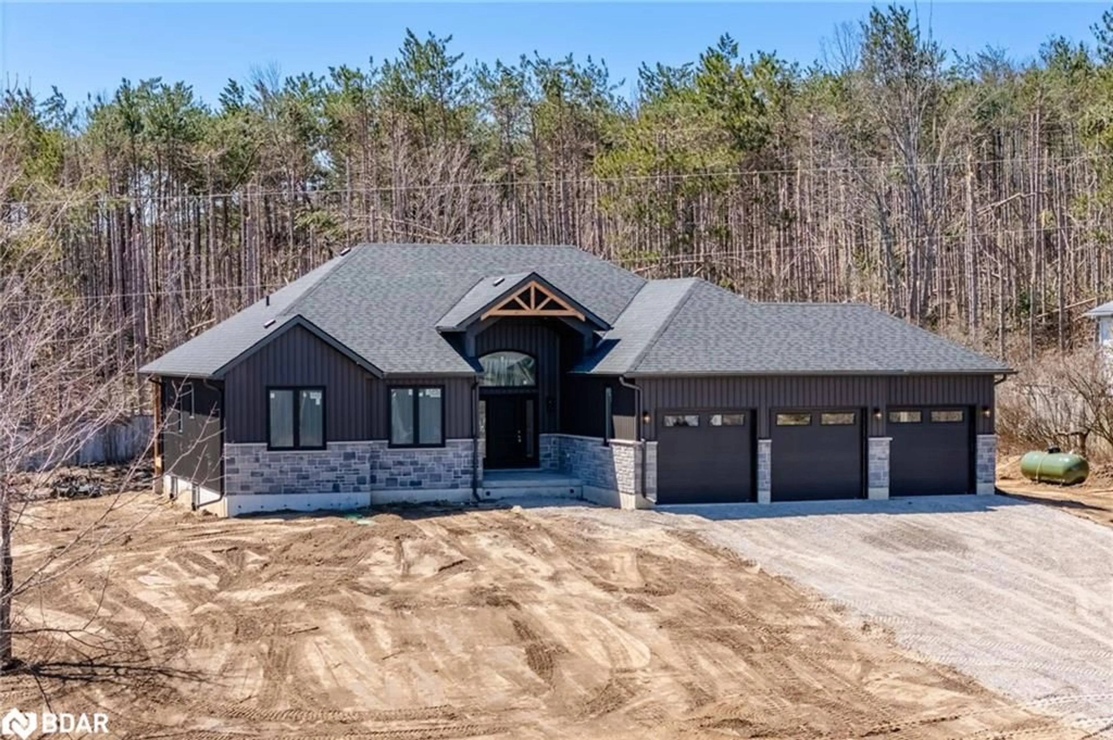 Home with brick exterior material, building for 4552 5th Line North Line, Oro-Medonte Ontario L0L 1V0