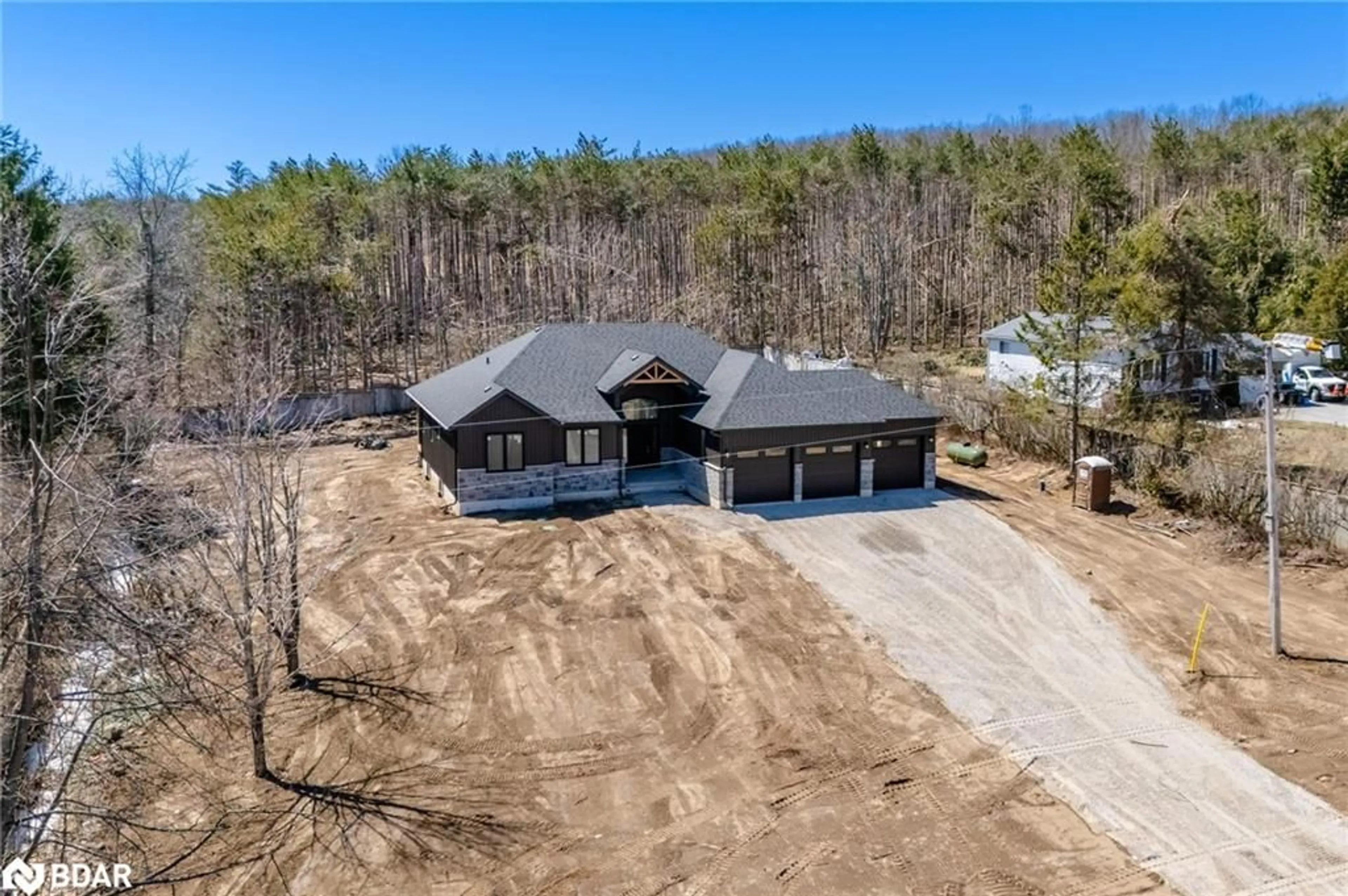 A pic from outside/outdoor area/front of a property/back of a property/a pic from drone, unknown for 4552 5th Line North Line, Oro-Medonte Ontario L0L 1V0