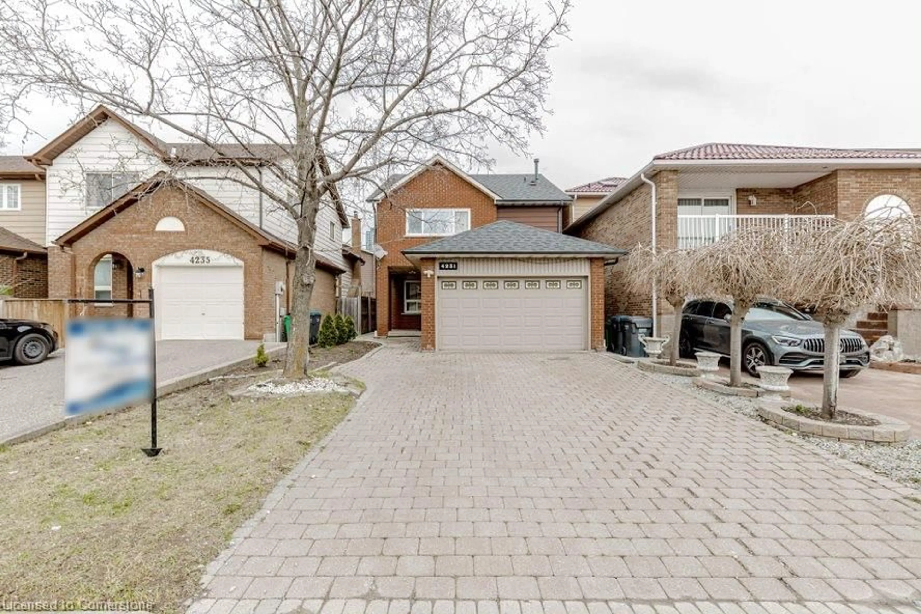 Home with brick exterior material, street for 4231 Sugar Bush Rd, Mississauga Ontario L5B 2X5