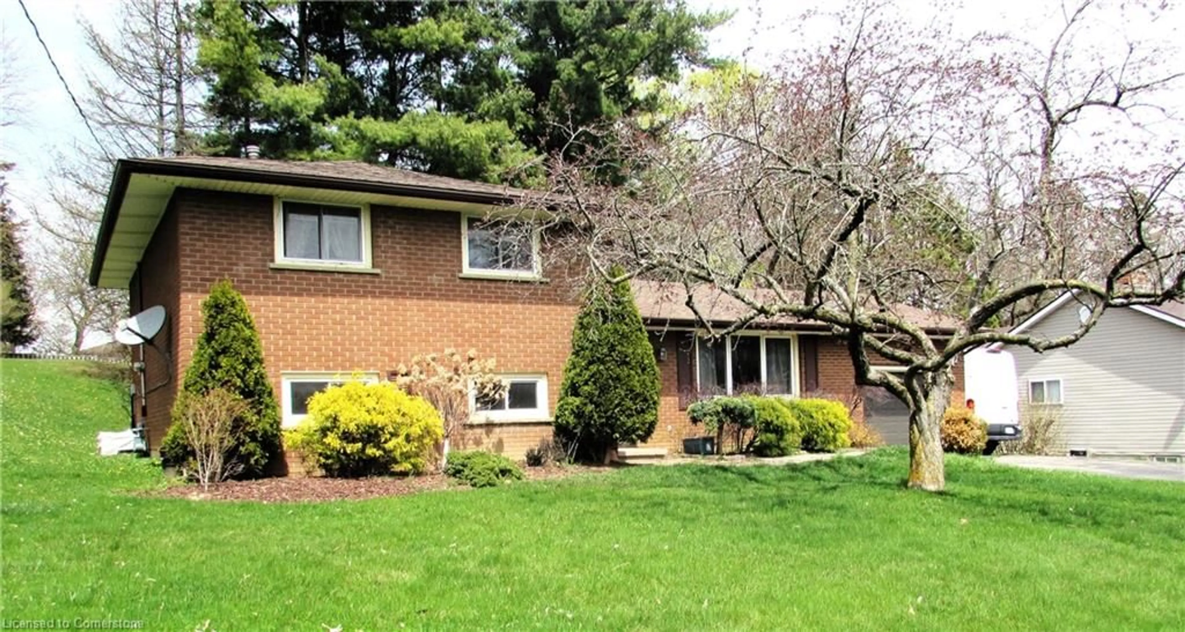 Home with brick exterior material, street for 43 Cherry St, Simcoe Ontario N3Y 1B3
