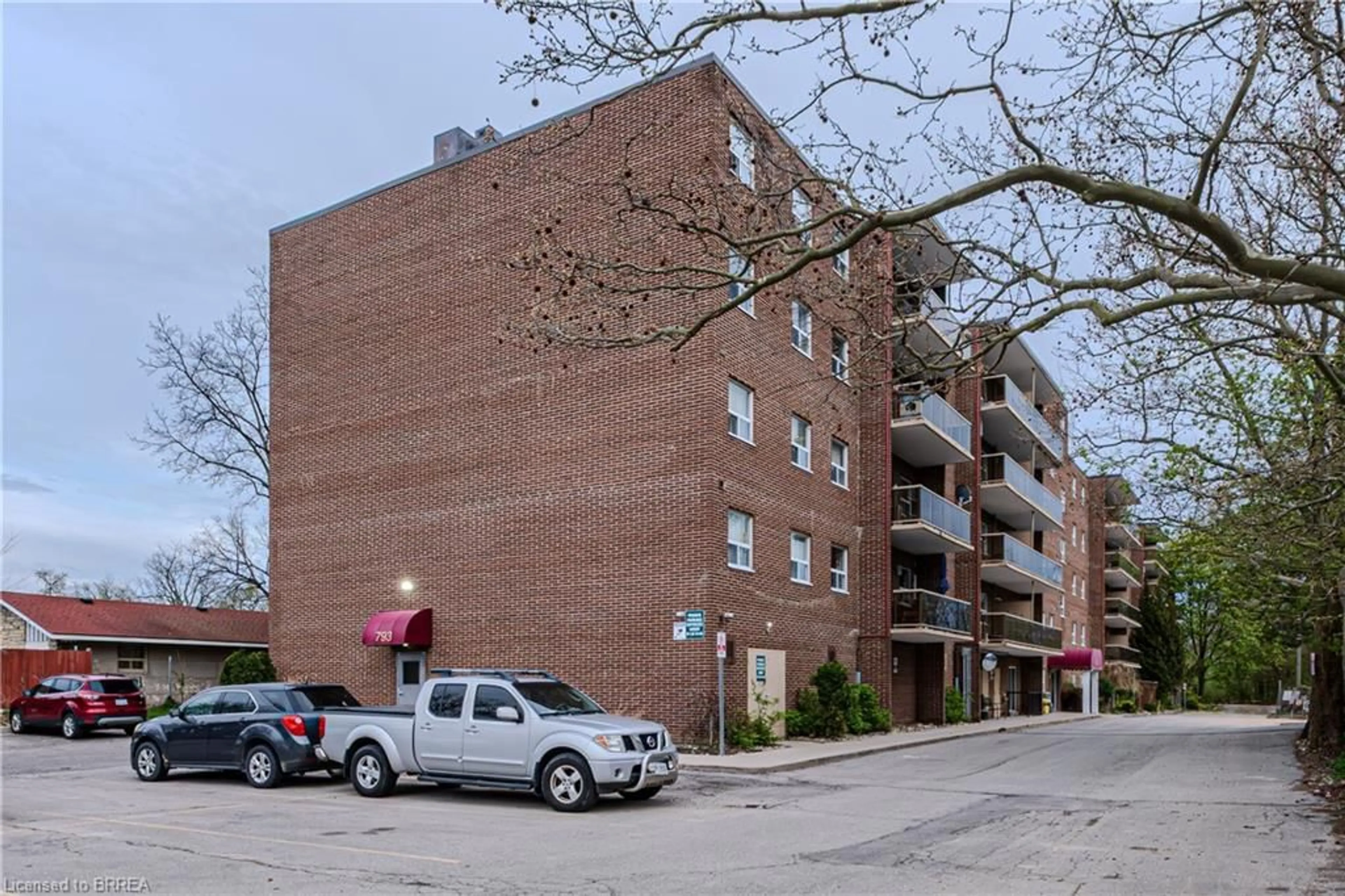 Unknown for 793 Colborne St #117, Brantford Ontario N3S 7J3