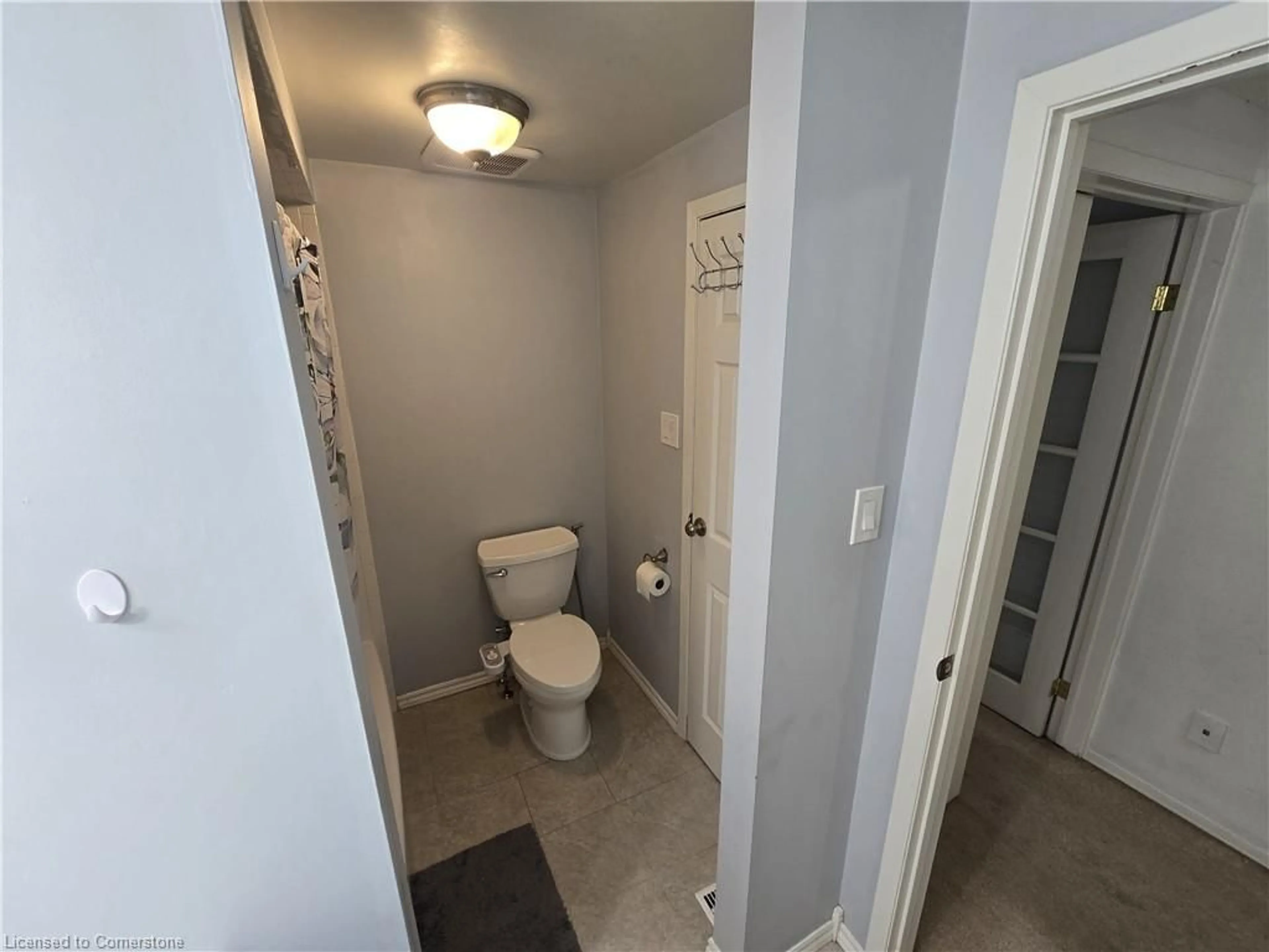 A pic of a room for 6 Olympic Cres, London Ontario N6G 3P6