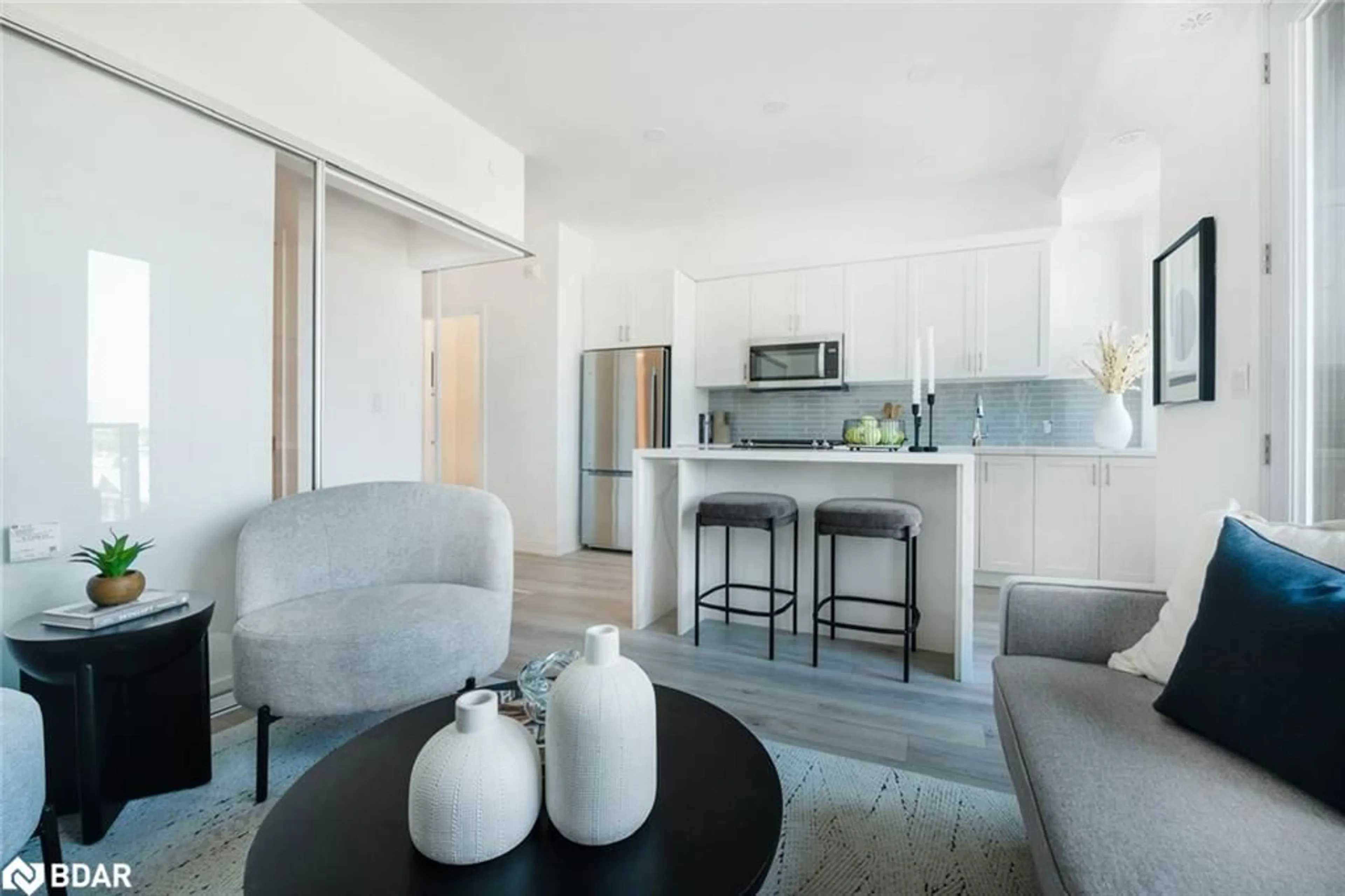 Open concept kitchen, unknown for 1455 O'connor Dr #23, Toronto Ontario M4B 2V5