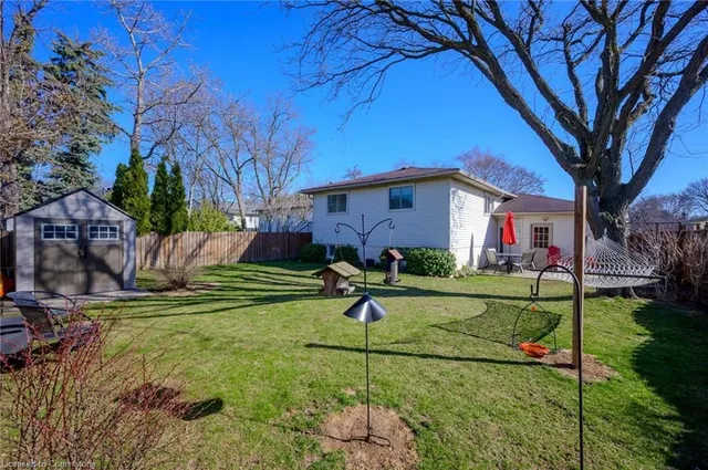 Property image - 1296 Headon Rd