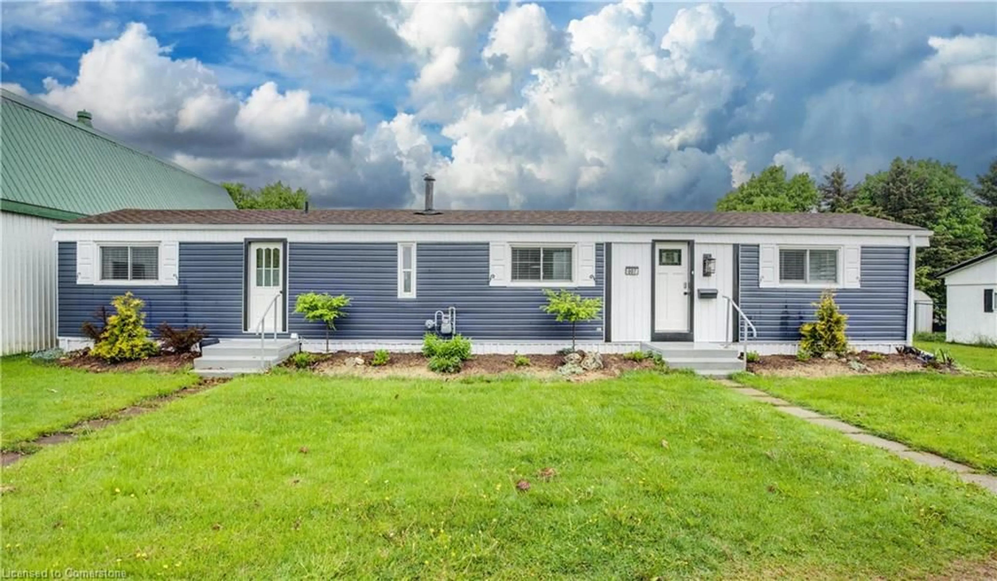 Home with vinyl exterior material, unknown for 84 Wellington St #7, Drayton Ontario N0G 1P0
