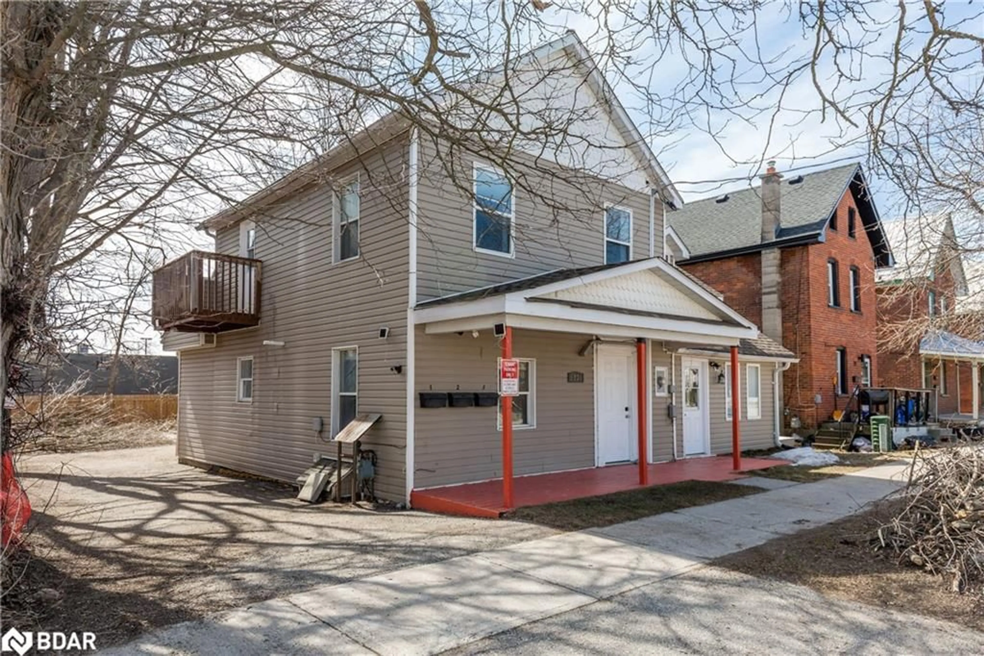 Unknown for 23 Elgin St, Orillia Ontario L3V 1R8