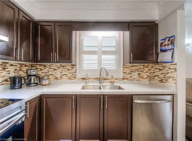 Additional property image - 30 Everglade Cres