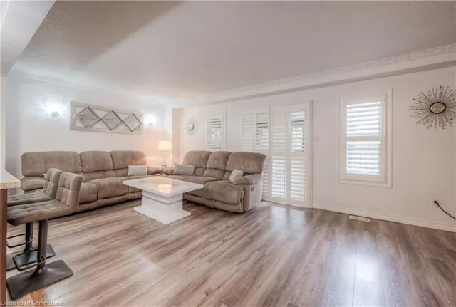 Additional property image - 30 Everglade Cres