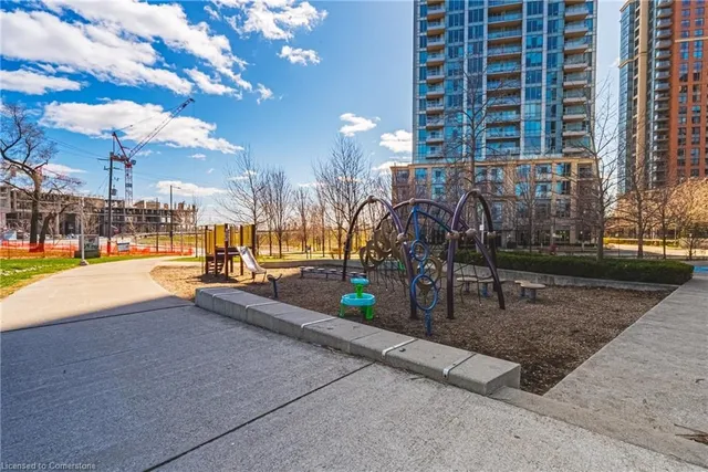 Primary image of 5229 Dundas St Unit 1811