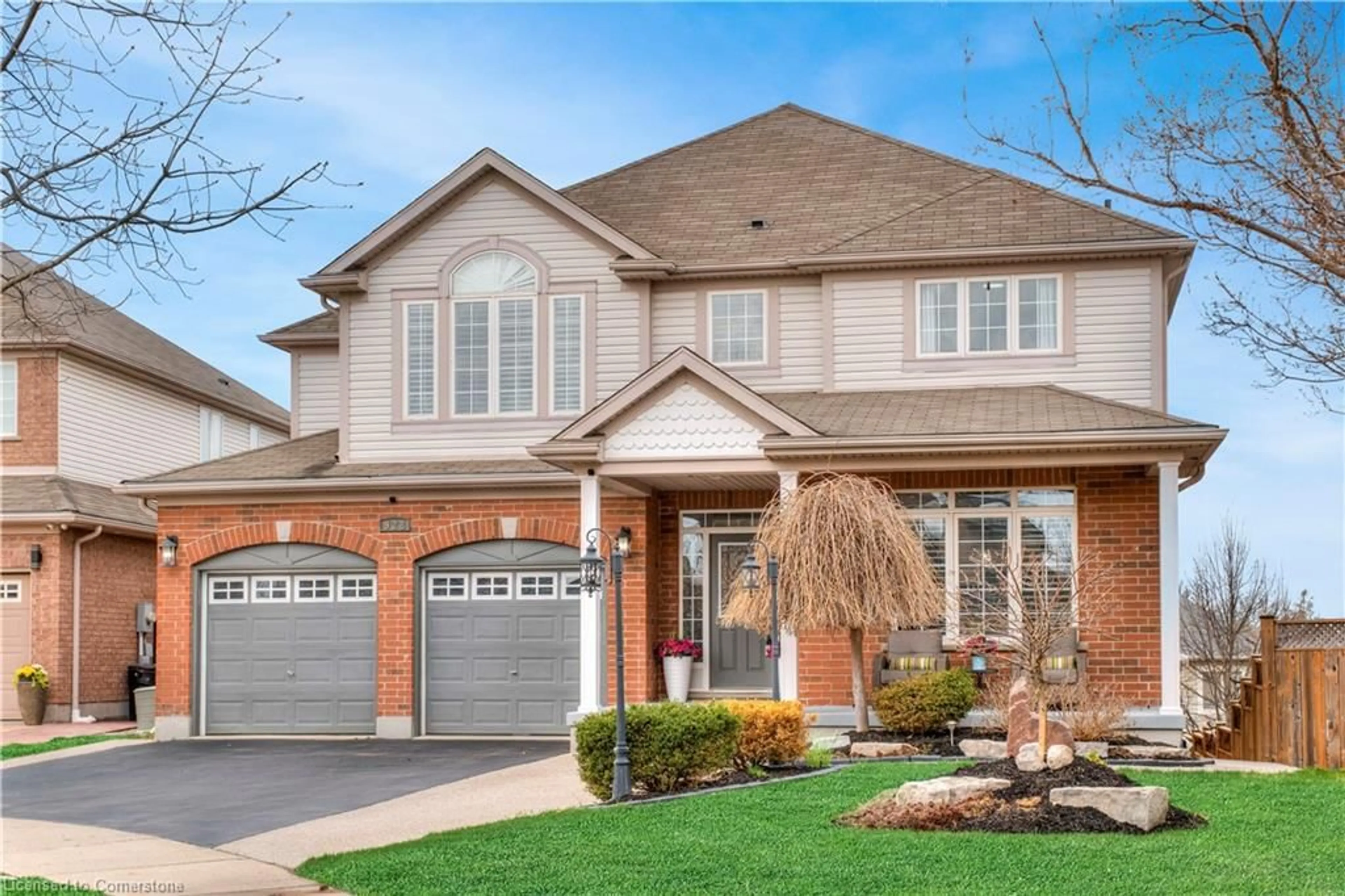 Home with brick exterior material, street for 928 Manorbrook Crt, Kitchener Ontario N2P 2Y2