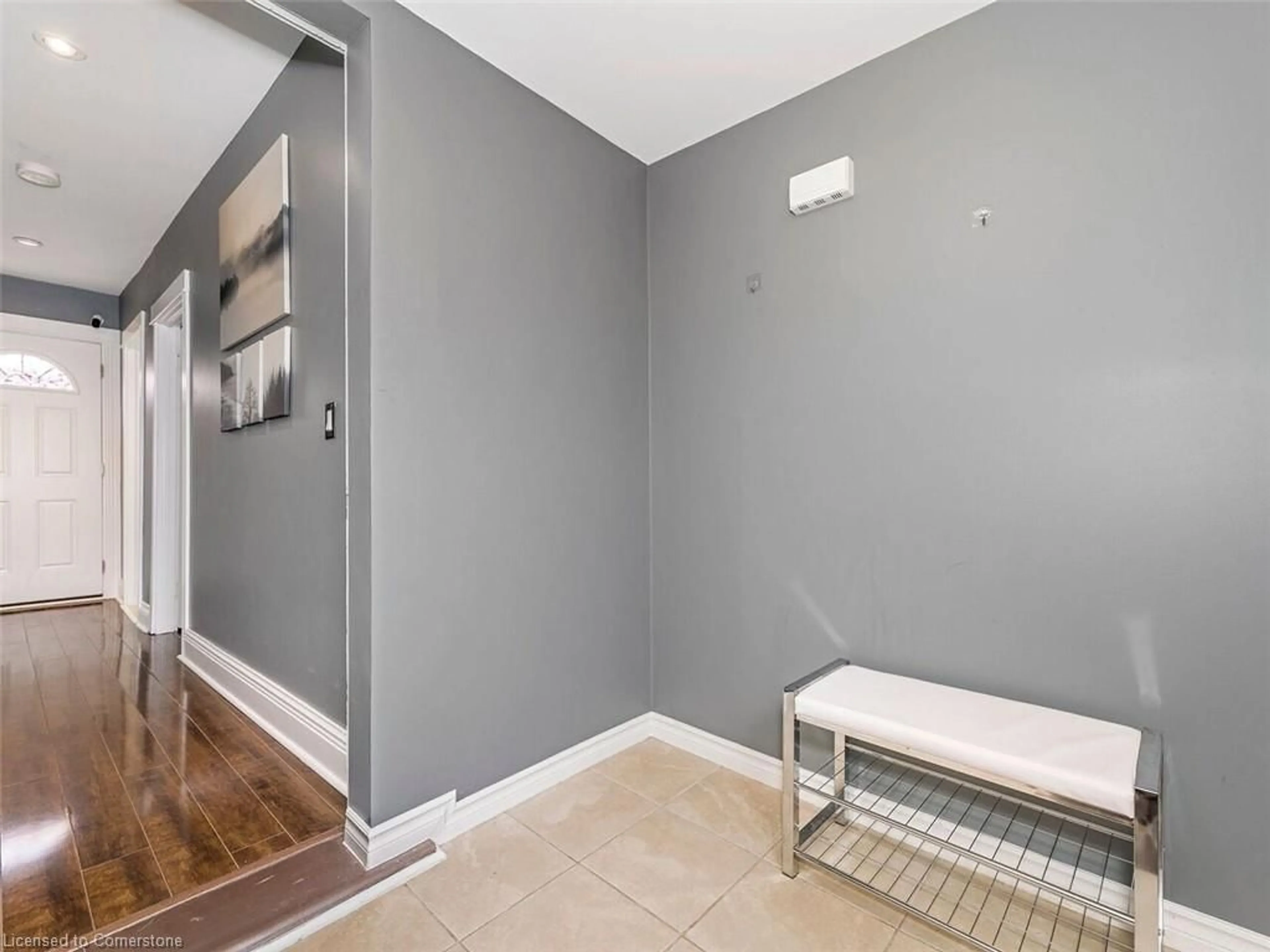 Indoor entryway for 95 Edinburgh Ave, Hamilton Ontario L8H 2C6