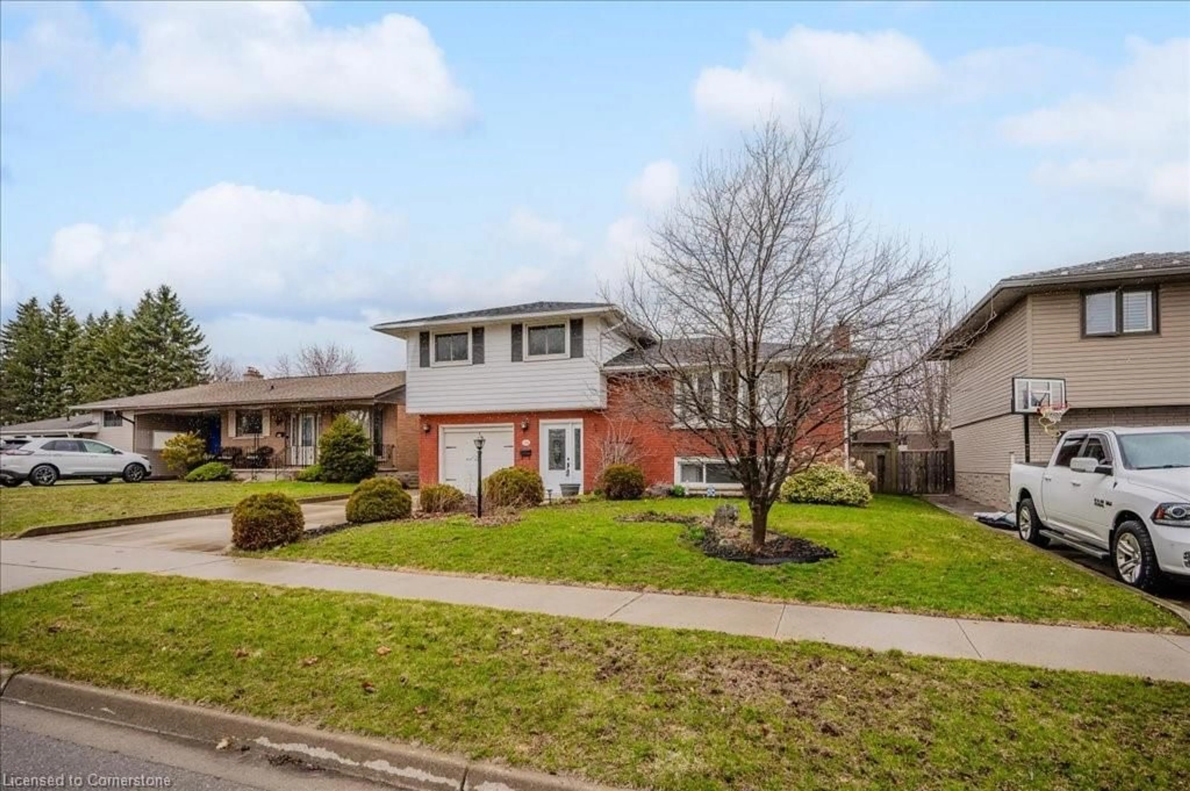 Unknown for 116 Dorset Rd, Cambridge Ontario N1R 2X2