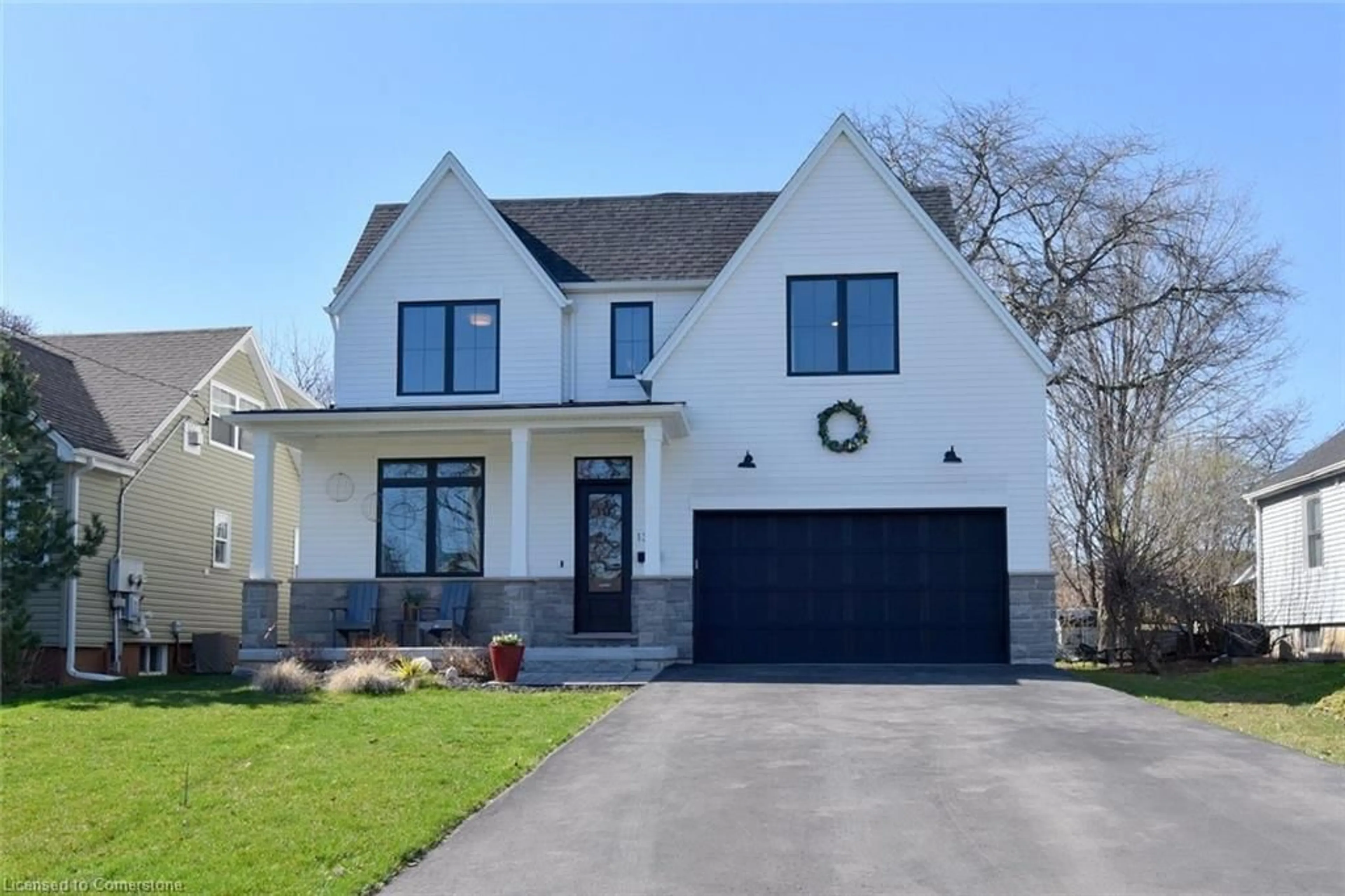 Home with brick exterior material, street for 1315 Richmond Rd, Burlington Ontario L7S 1K5