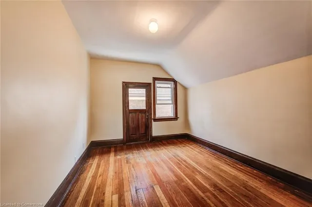 Additional property image - 7 Dekay St