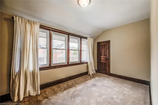 Additional property image - 7 Dekay St