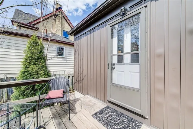 Additional property image - 7 Dekay St