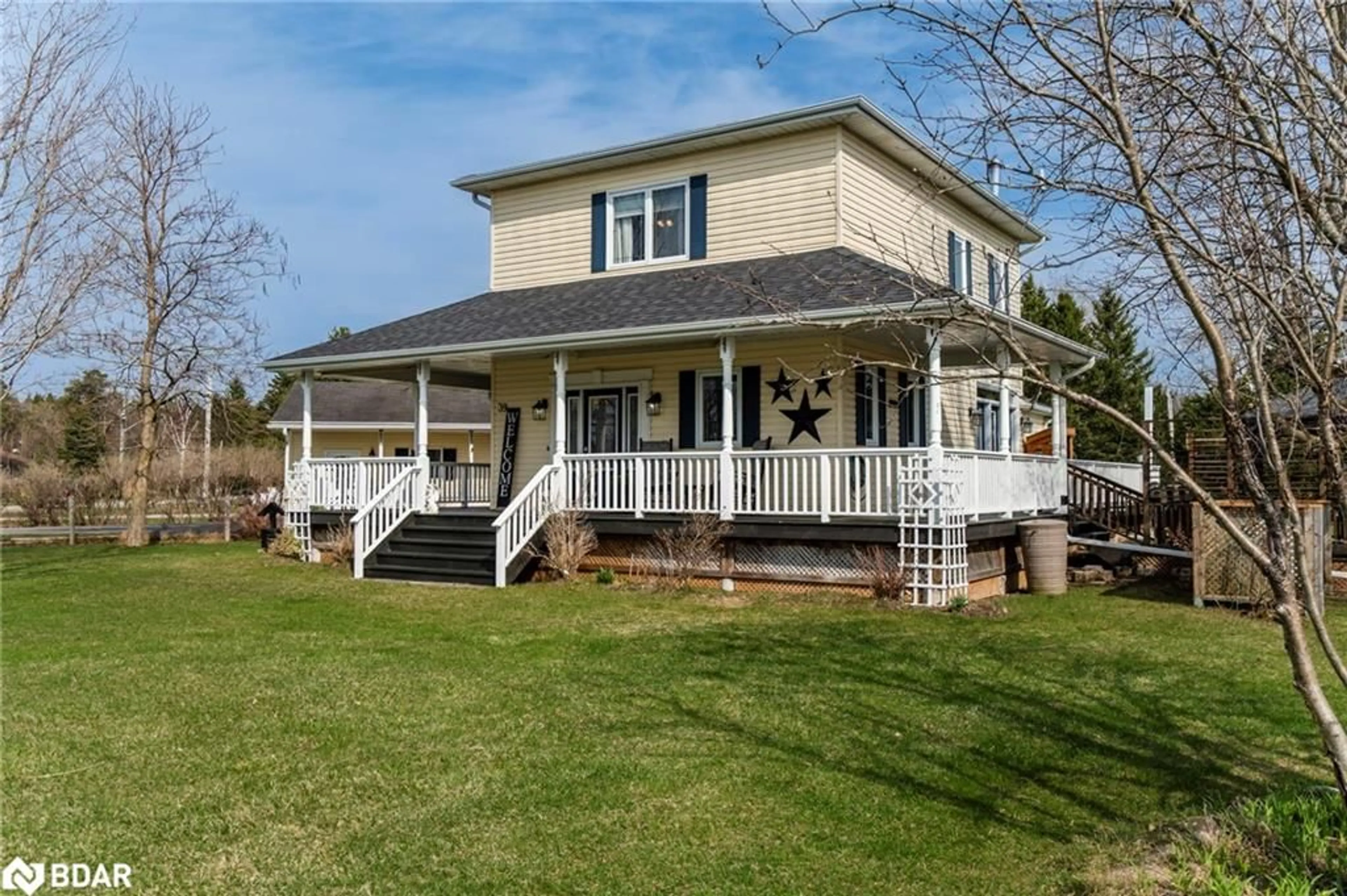 Home with vinyl exterior material, unknown for 39 Maple Ave, Glencairn Ontario L0M 1K0