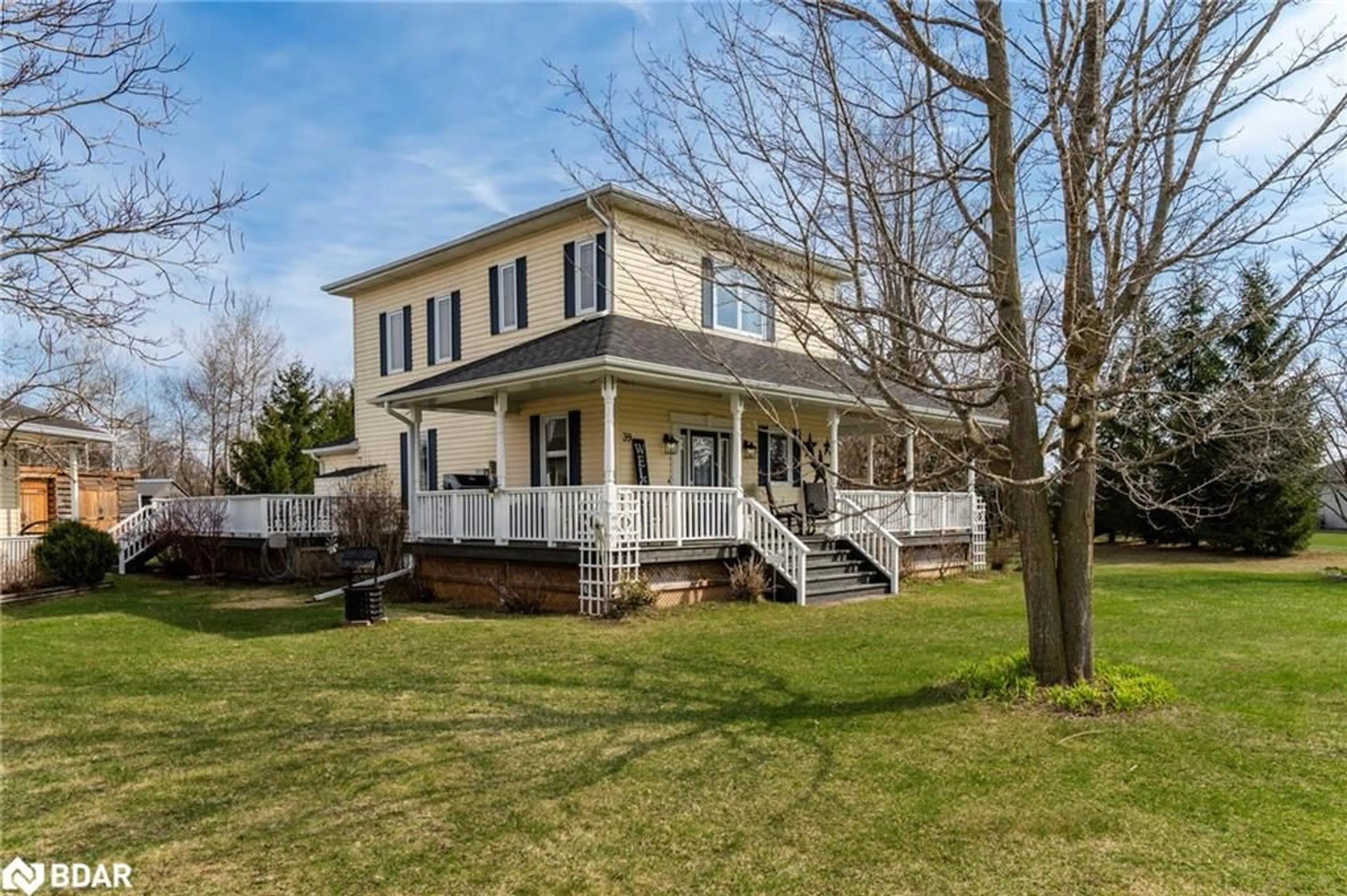 Home with vinyl exterior material, unknown for 39 Maple Ave, Glencairn Ontario L0M 1K0